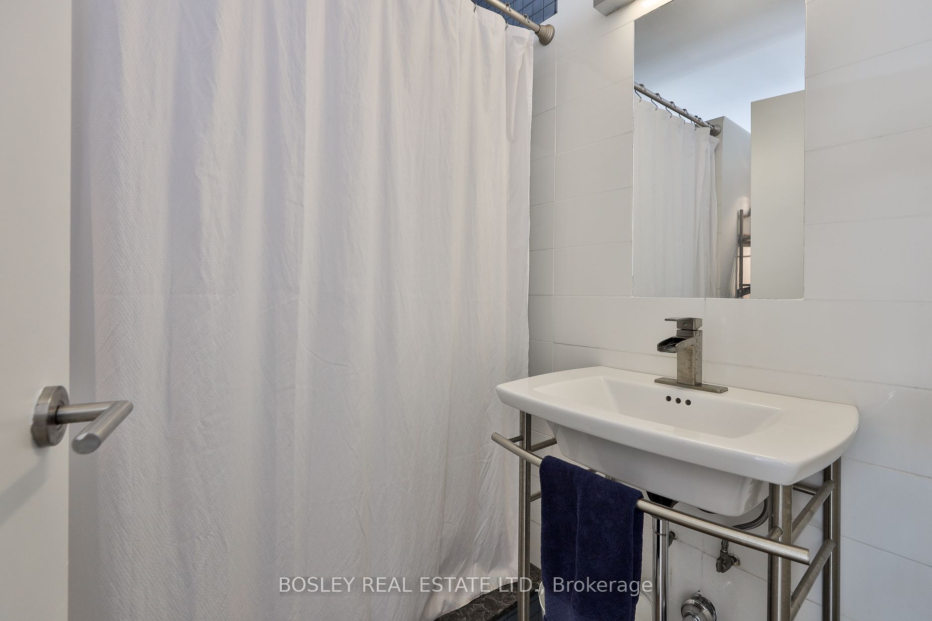301 Keewatin Avenue Property Photo 39