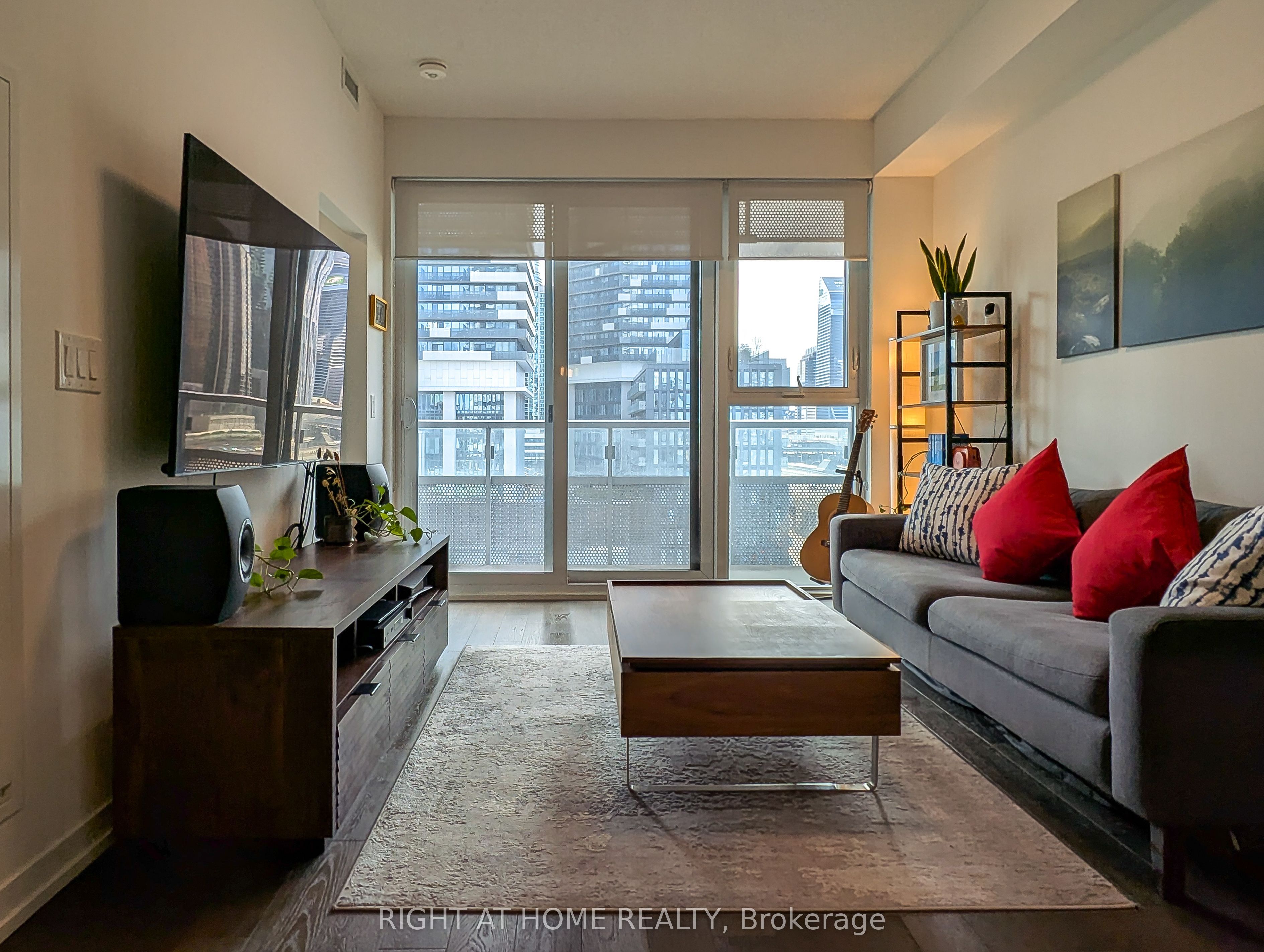 15 Lower Jarvis Street 609 Property Photo 1