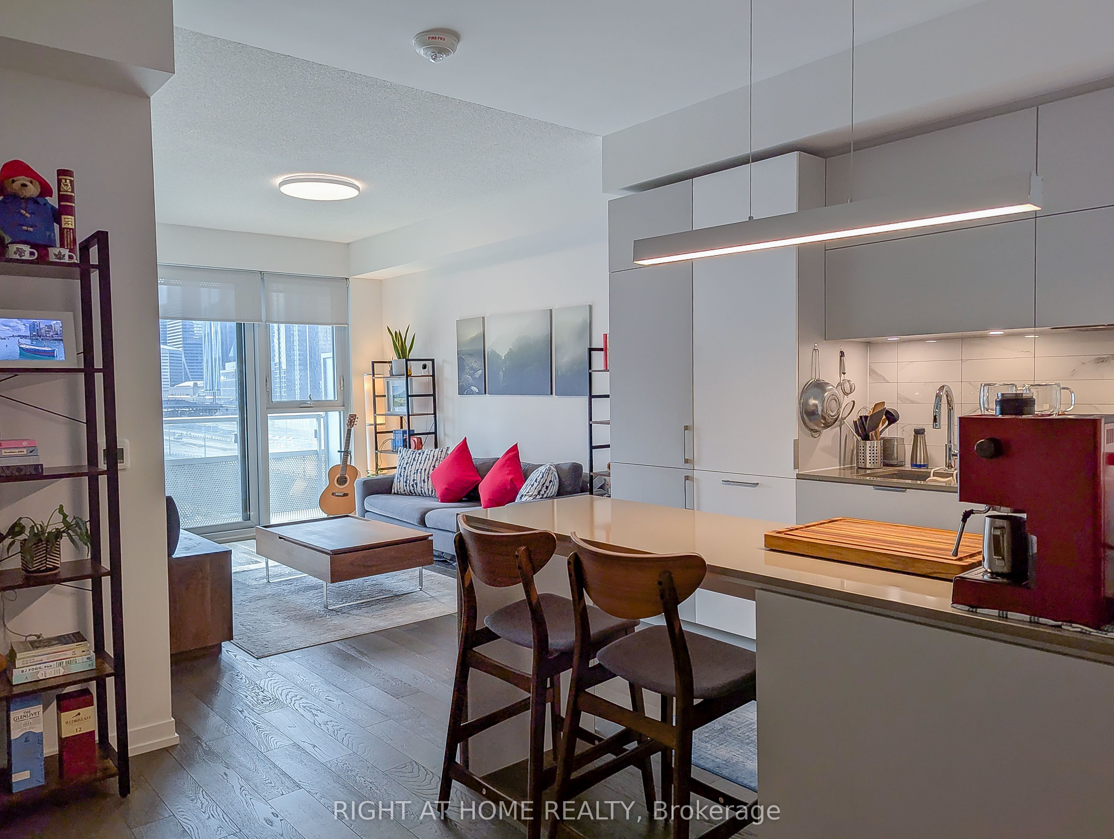 15 Lower Jarvis Street 609 Property Photo 6