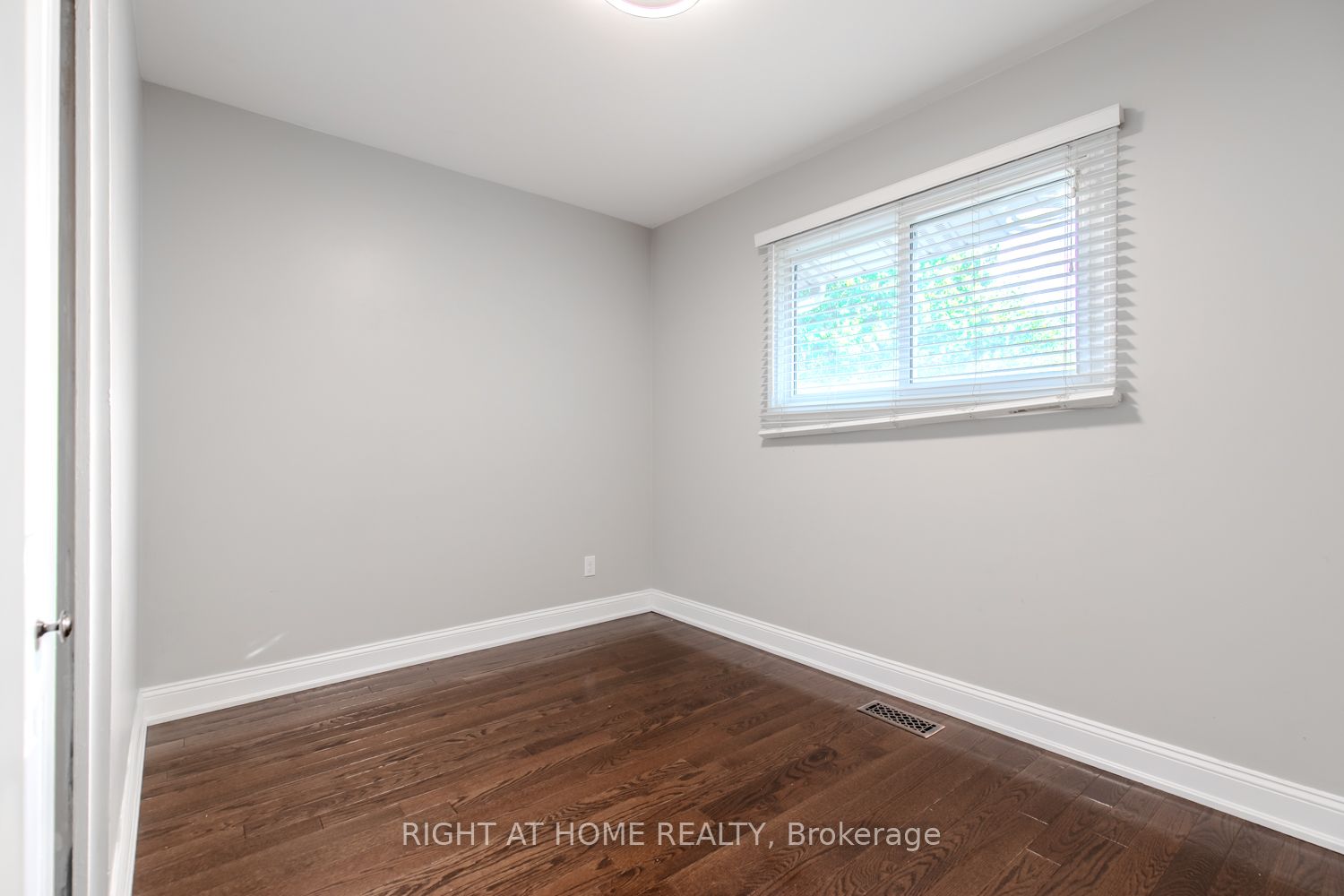 12 Murellen Crescent Property Photo 20