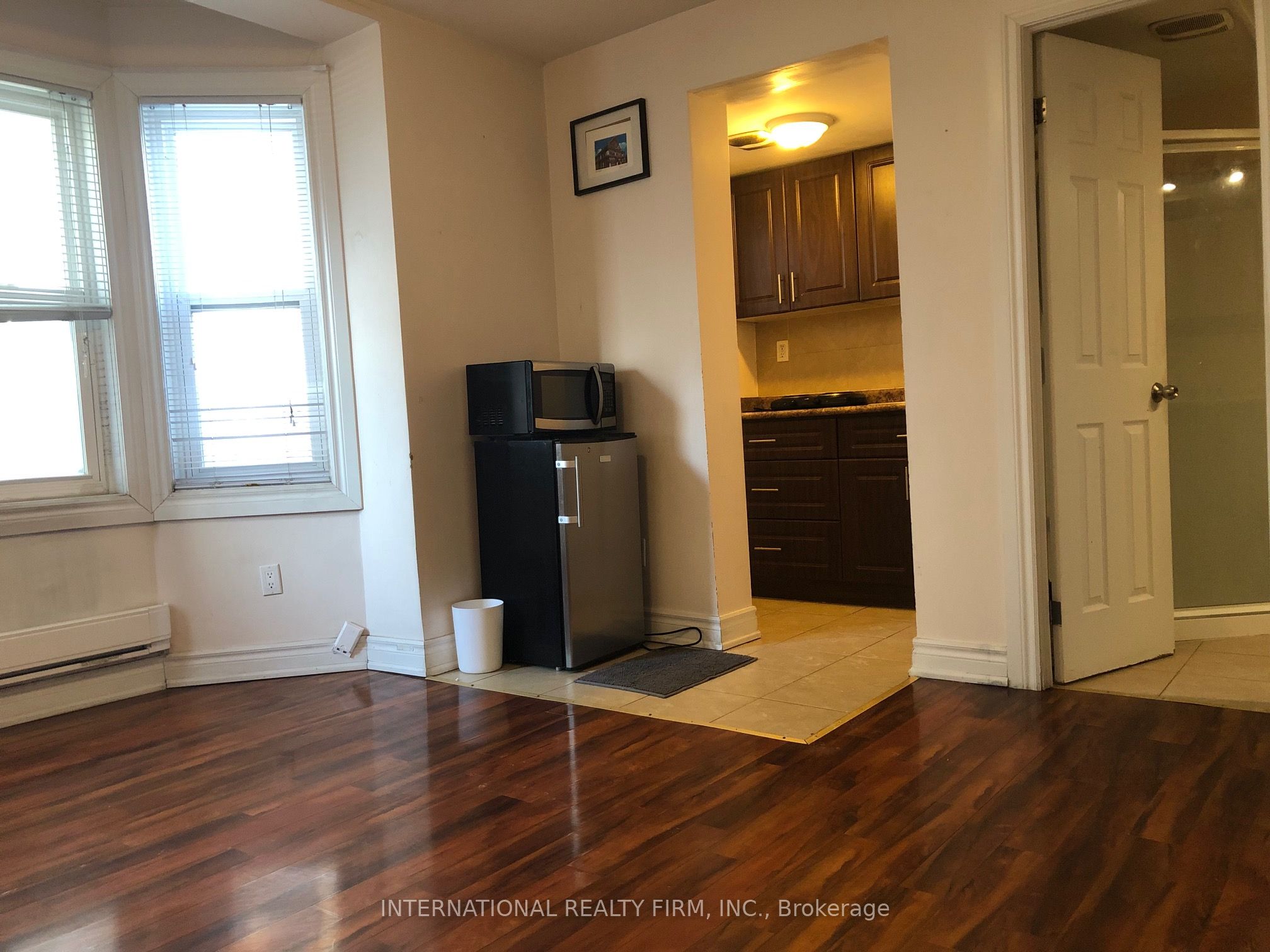197 Dundas Street E 2b Property Photo 5