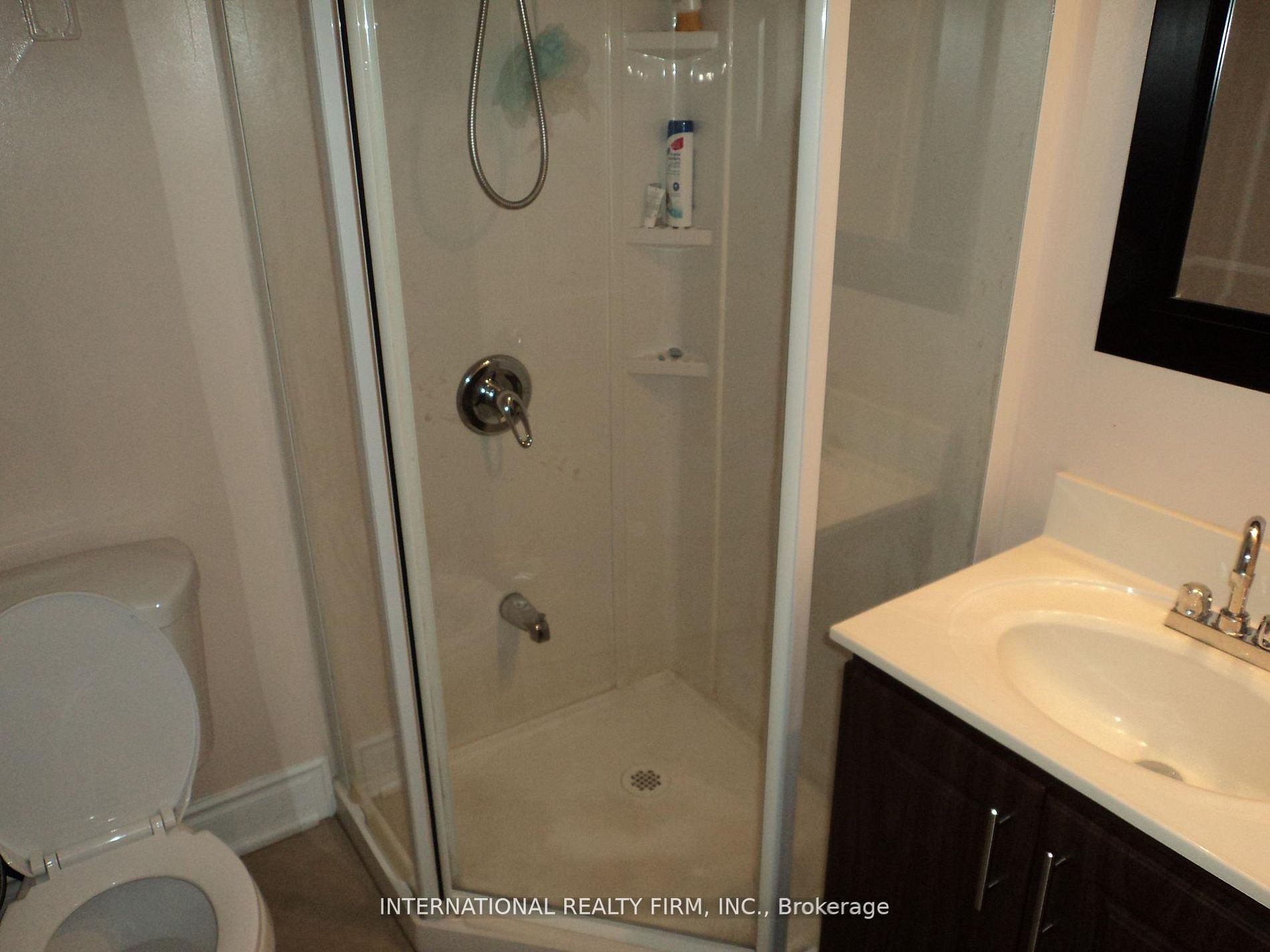 197 Dundas Street E 2b Property Photo 6