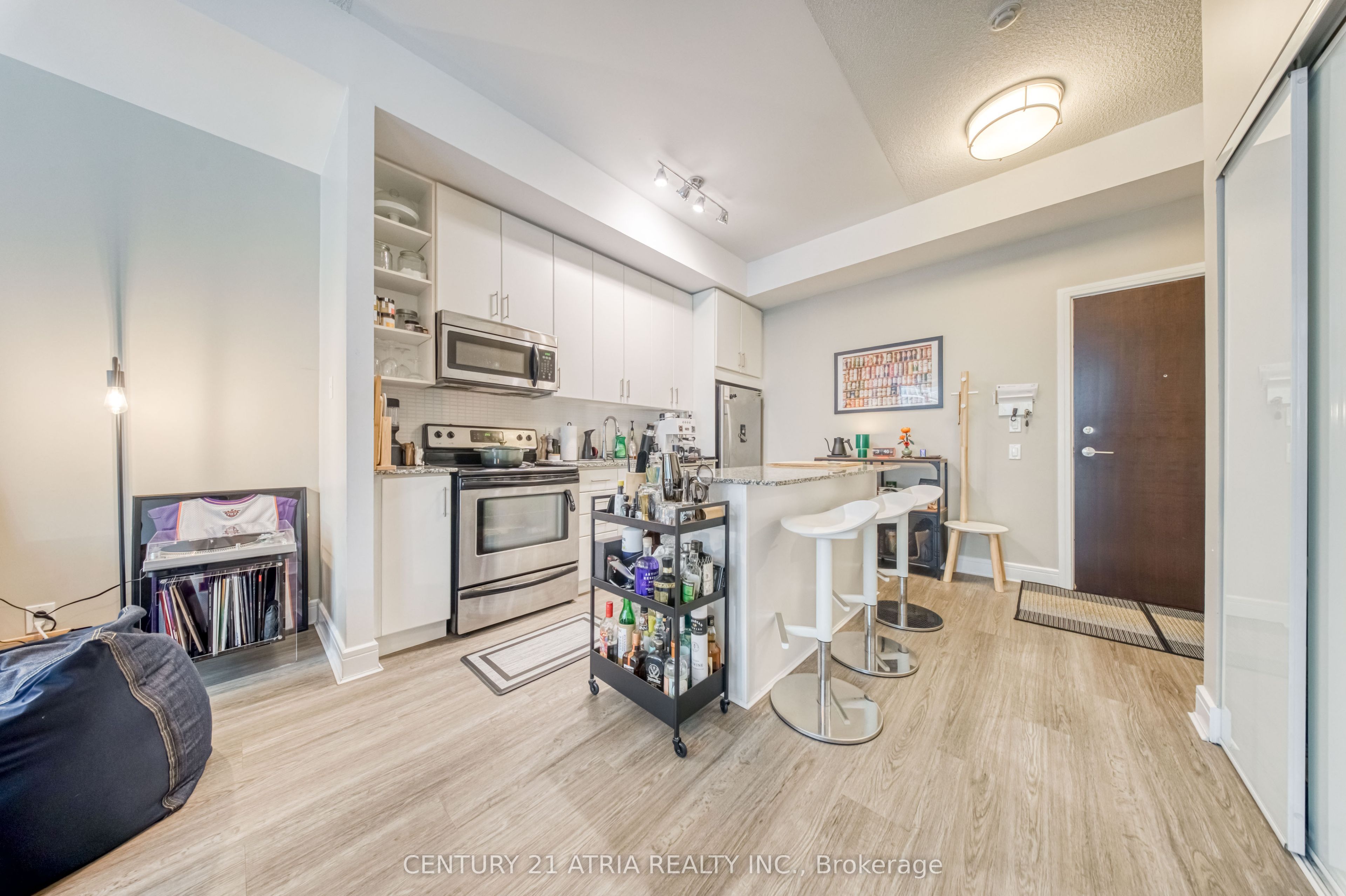 112 George Street S703 Property Photo 6