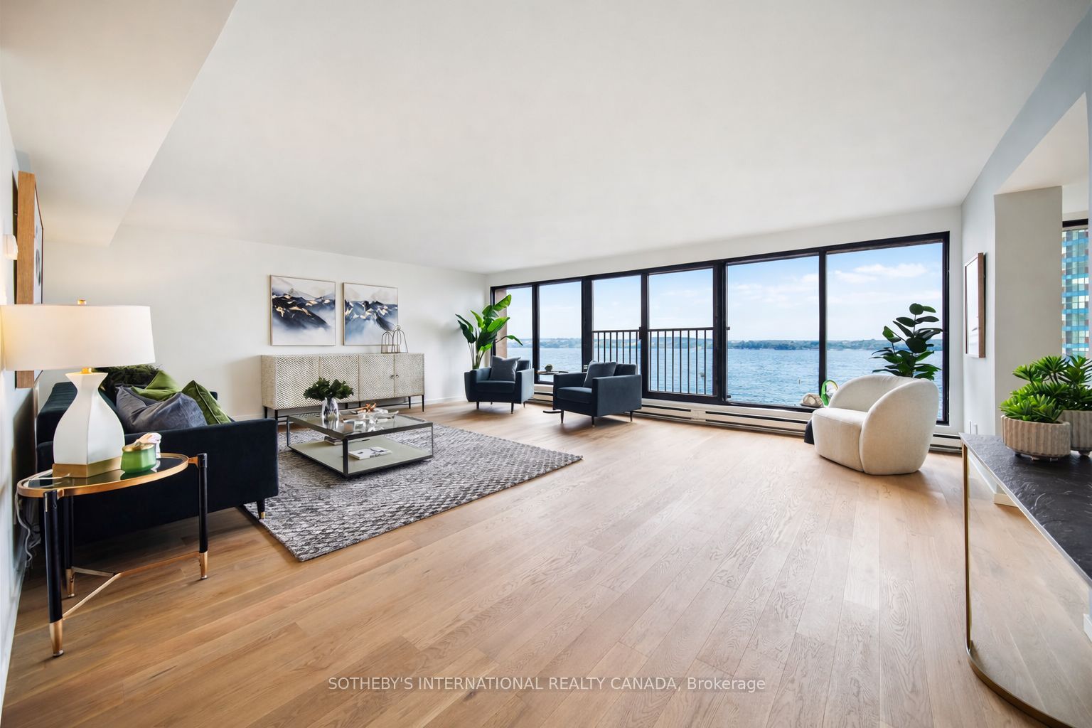 65 Harbour Square 1110 Property Photo 1