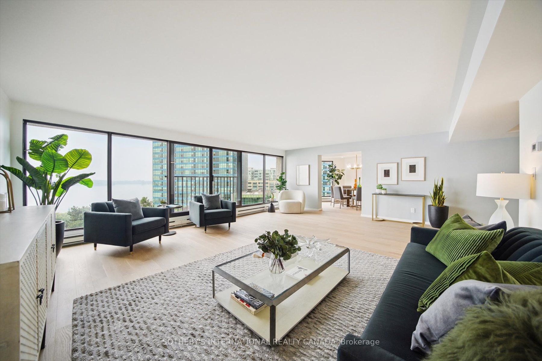 65 Harbour Square 1110 Property Photo 3