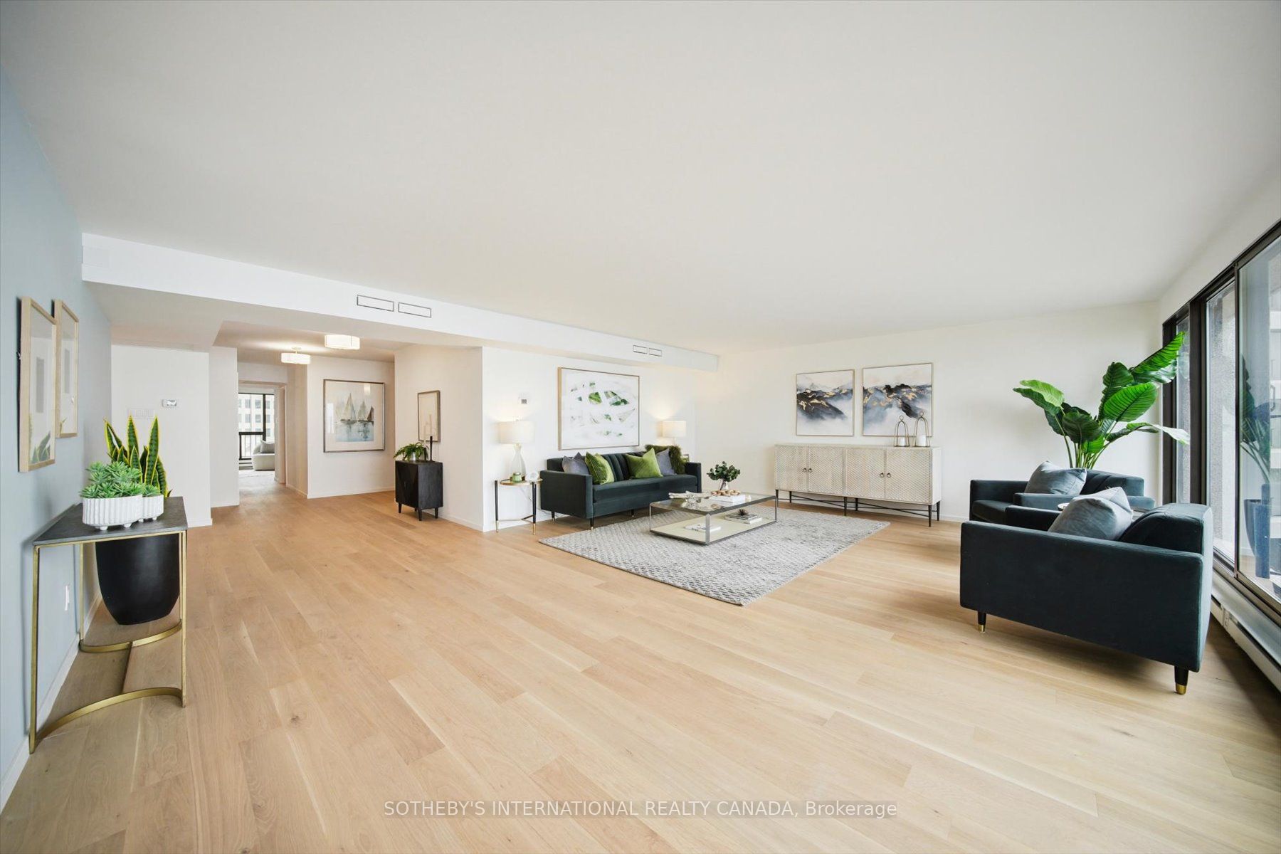 65 Harbour Square 1110 Property Photo 5