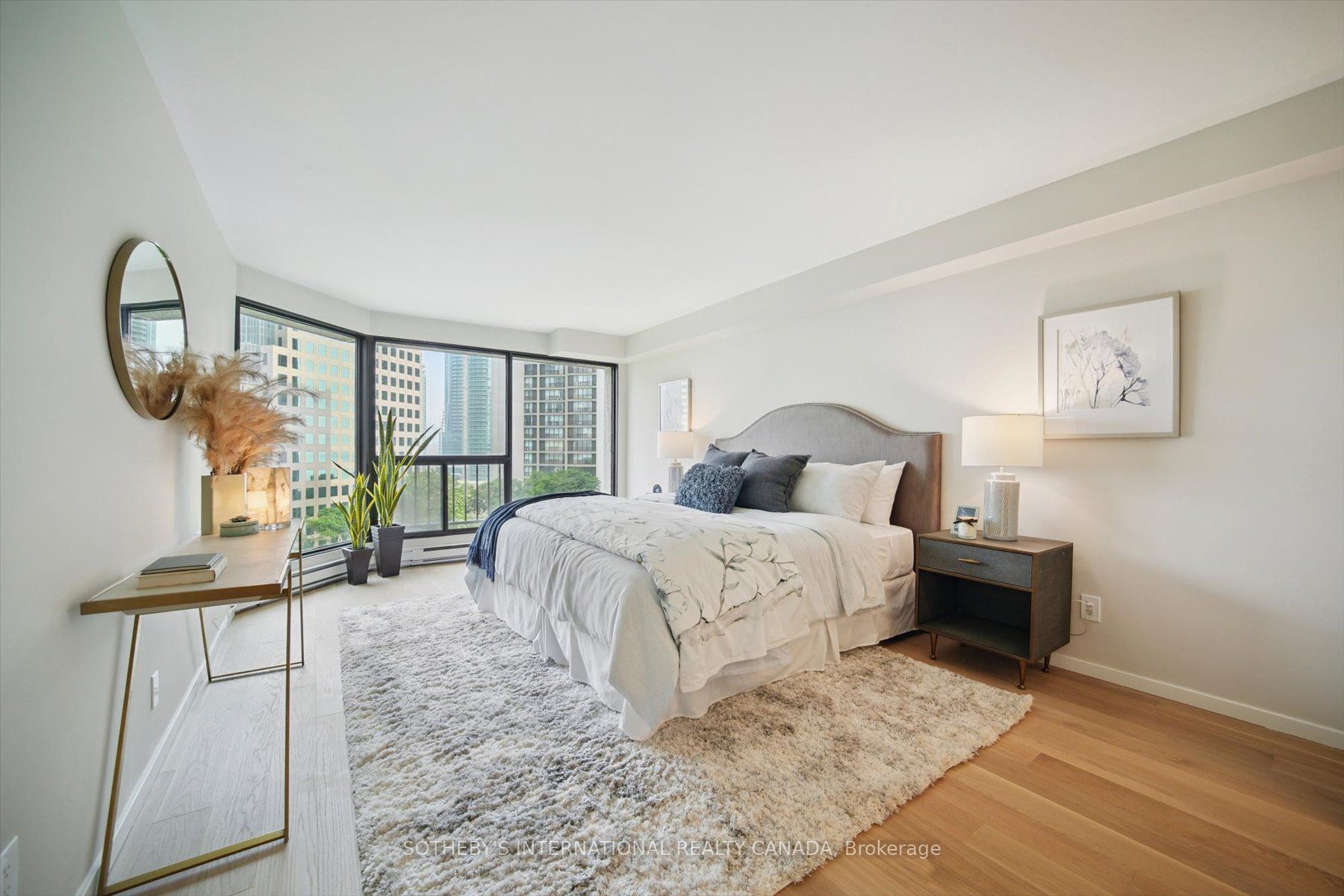 65 Harbour Square 1110 Property Photo 13