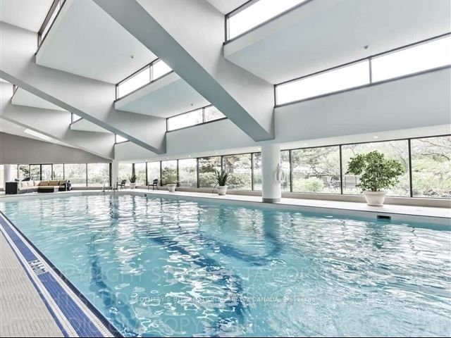 65 Harbour Square 1110 Property Photo 28