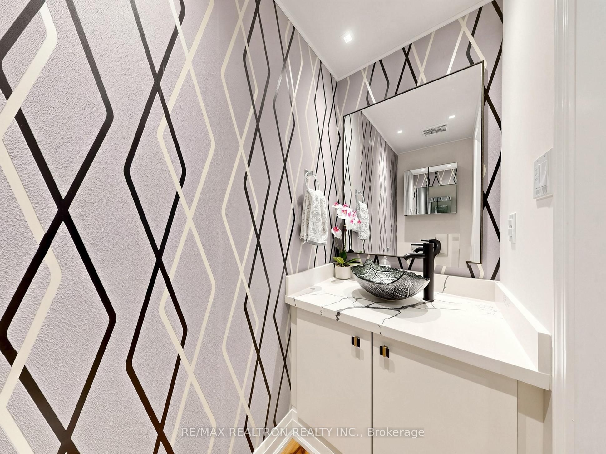 68 Dallimore Circle Property Photo 13