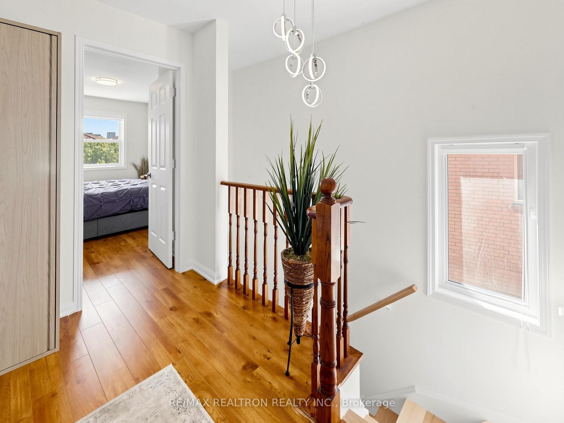 68 Dallimore Circle Property Photo 15