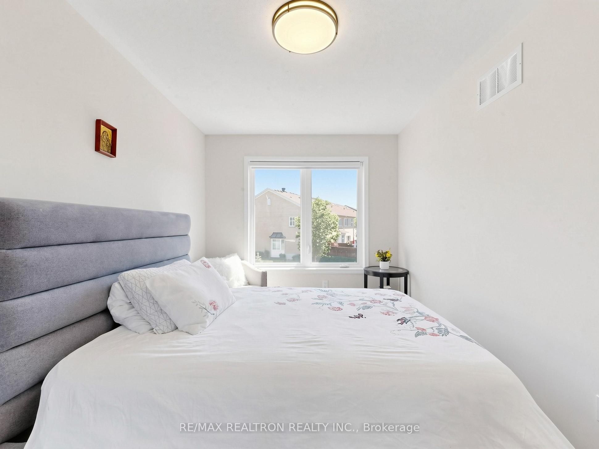 68 Dallimore Circle Property Photo 28