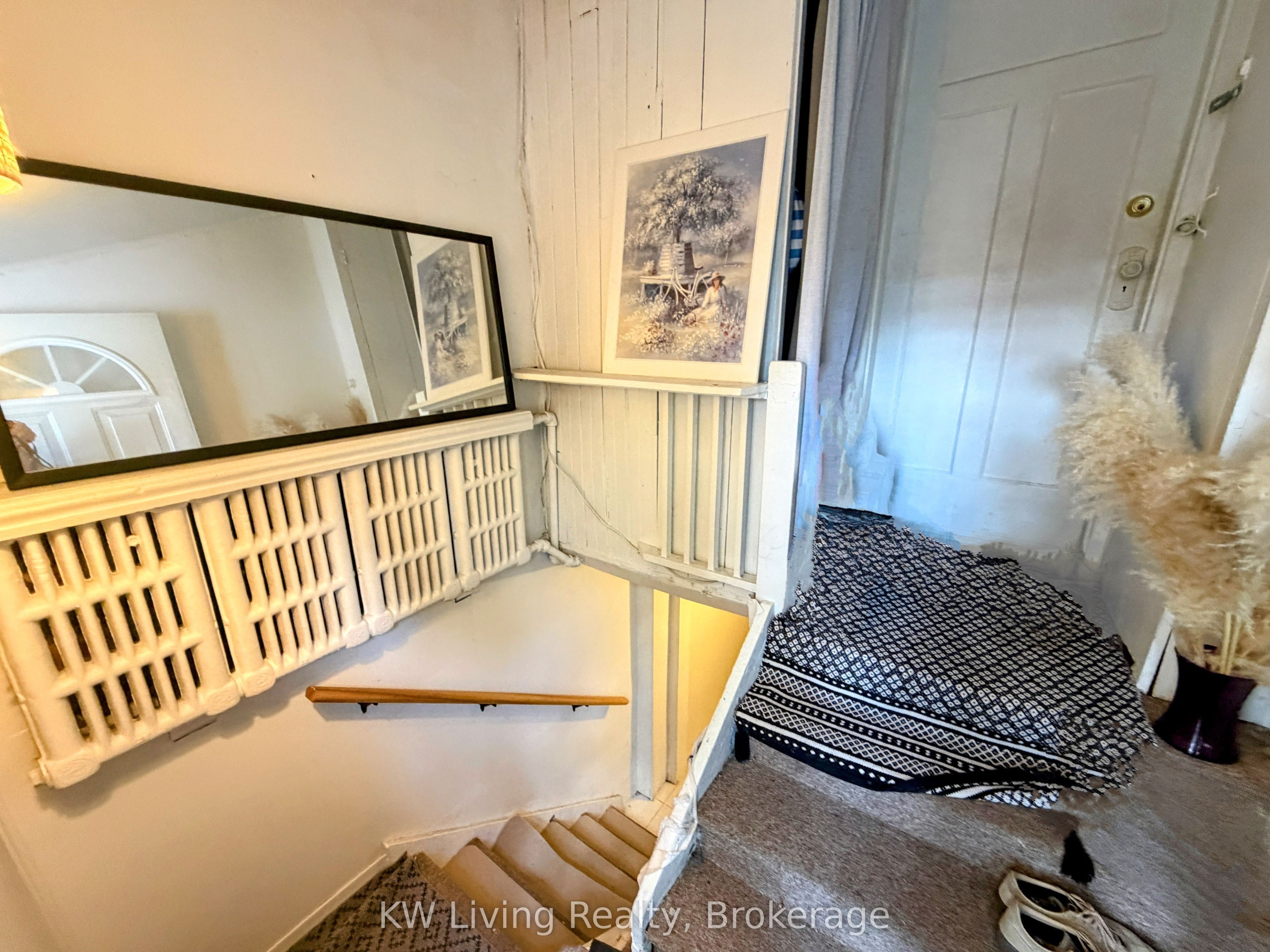 636 Clinton Street Property Photo 11