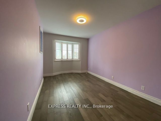 28 Sommerset Way 1639 Property Photo 15