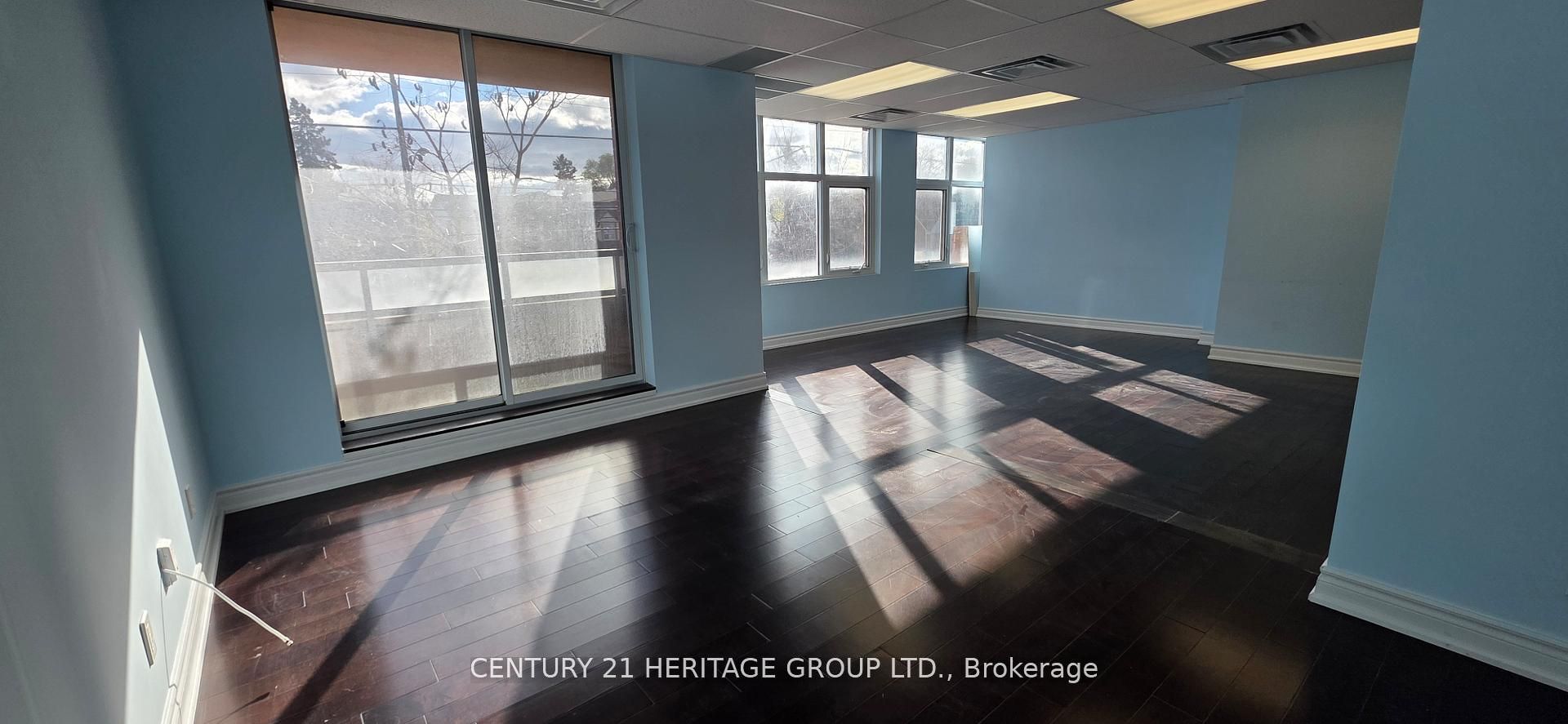 222 Finch Avenue W 204 Property Photo 7