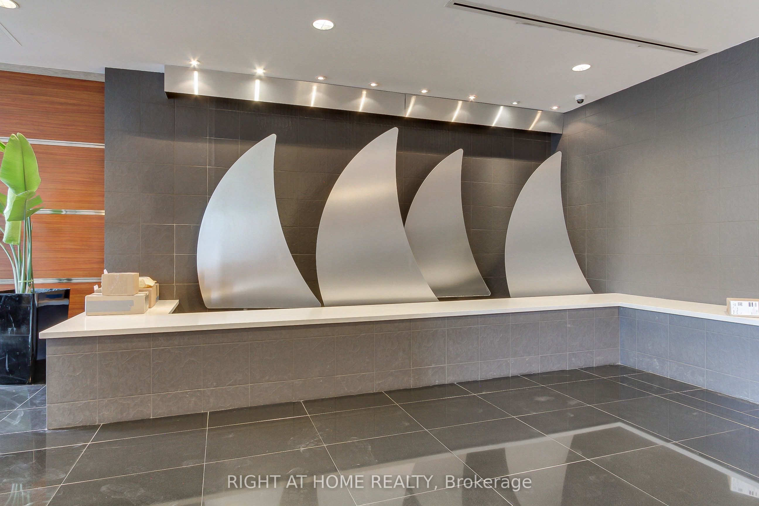 77 Harbour Square 504 Property Photo 6