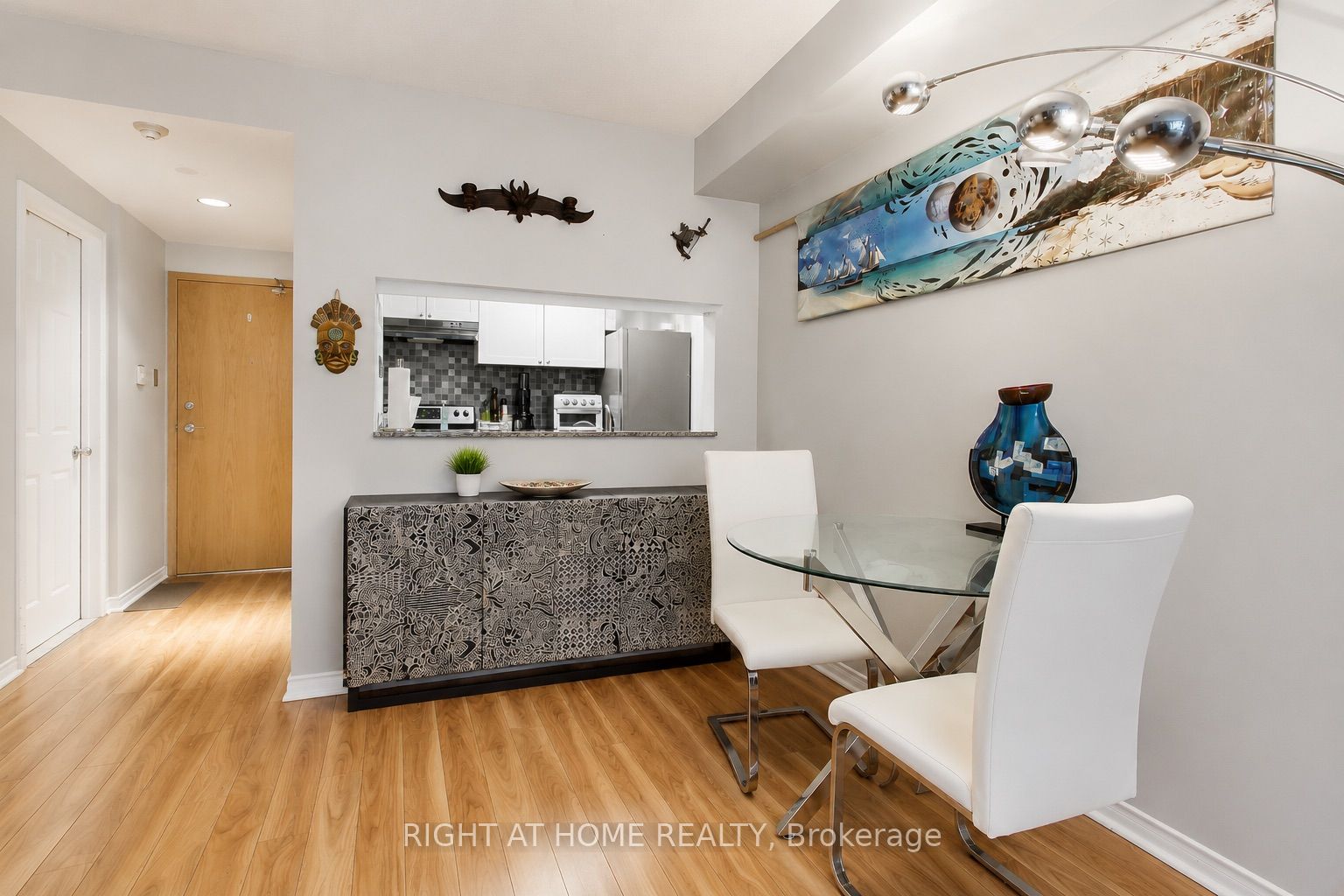 77 Harbour Square 504 Property Photo 10