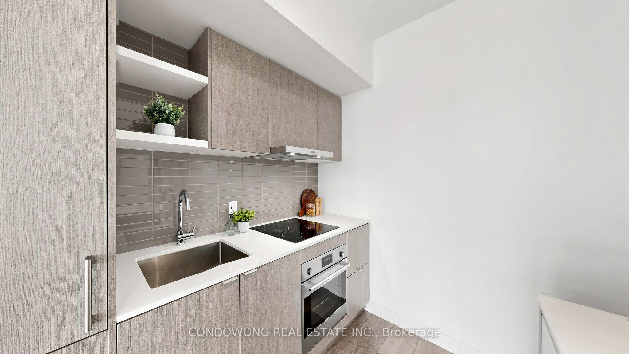 100 Harbour Street 4905 Property Photo 13