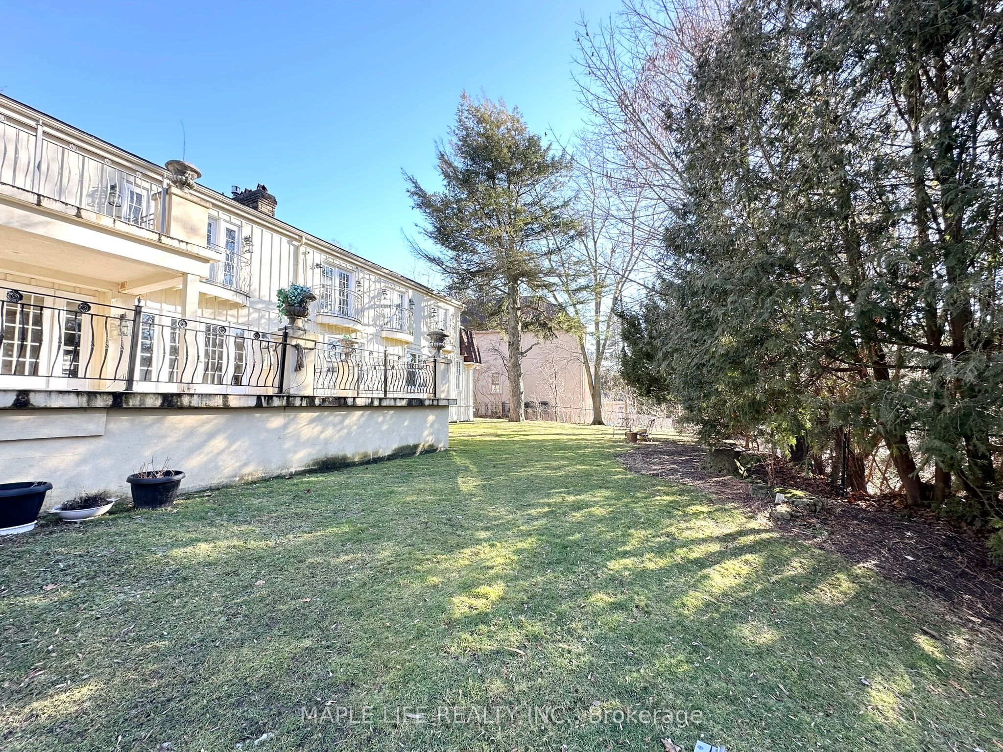 16 Brian Cliff Drive Property Photo 7