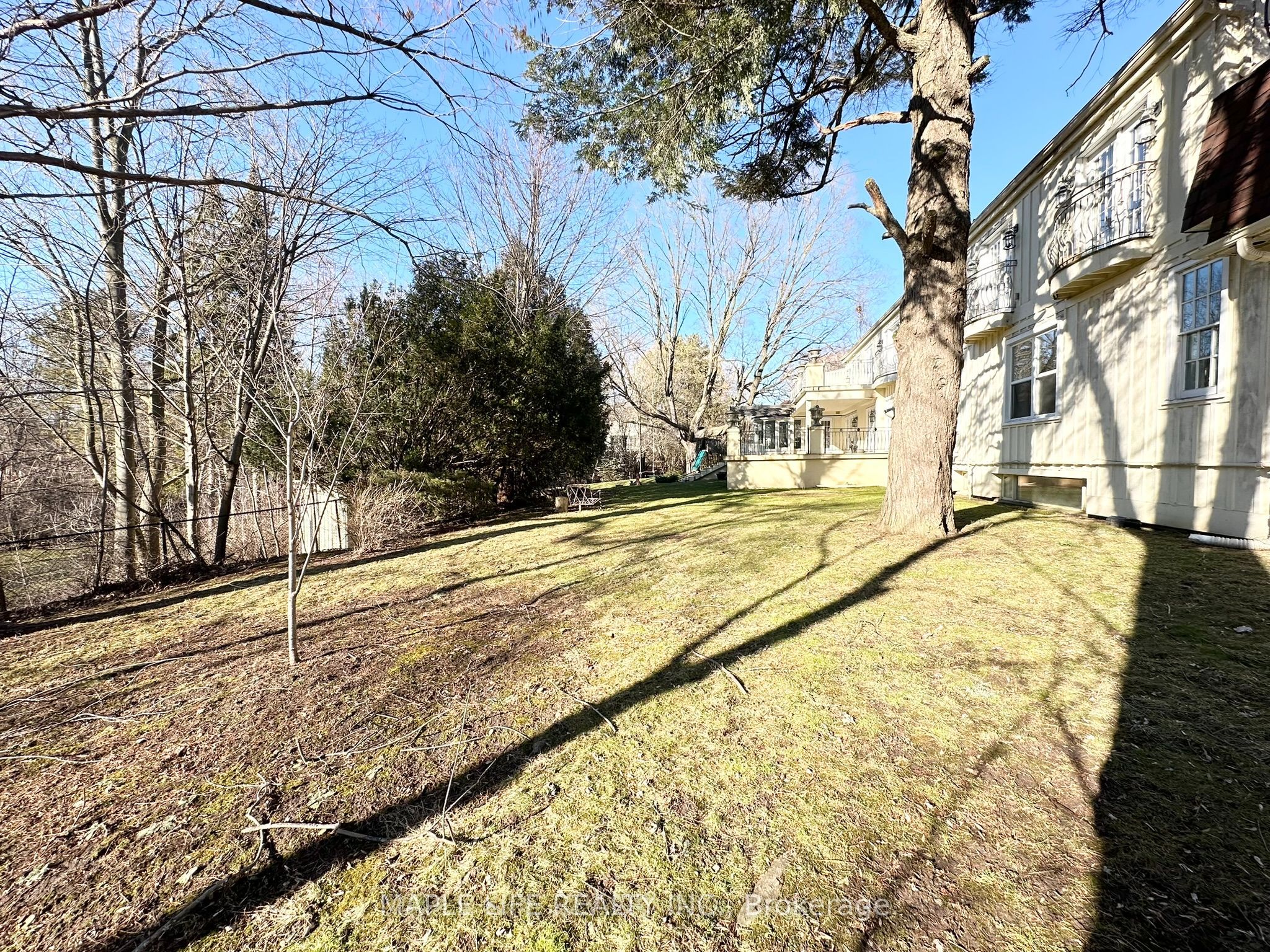 16 Brian Cliff Drive Property Photo 8