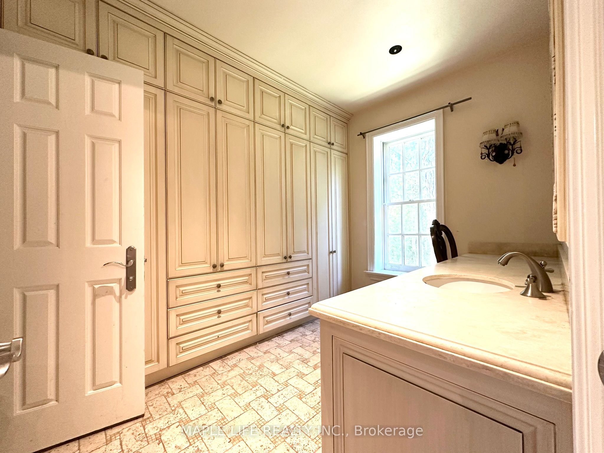 16 Brian Cliff Drive Property Photo 29