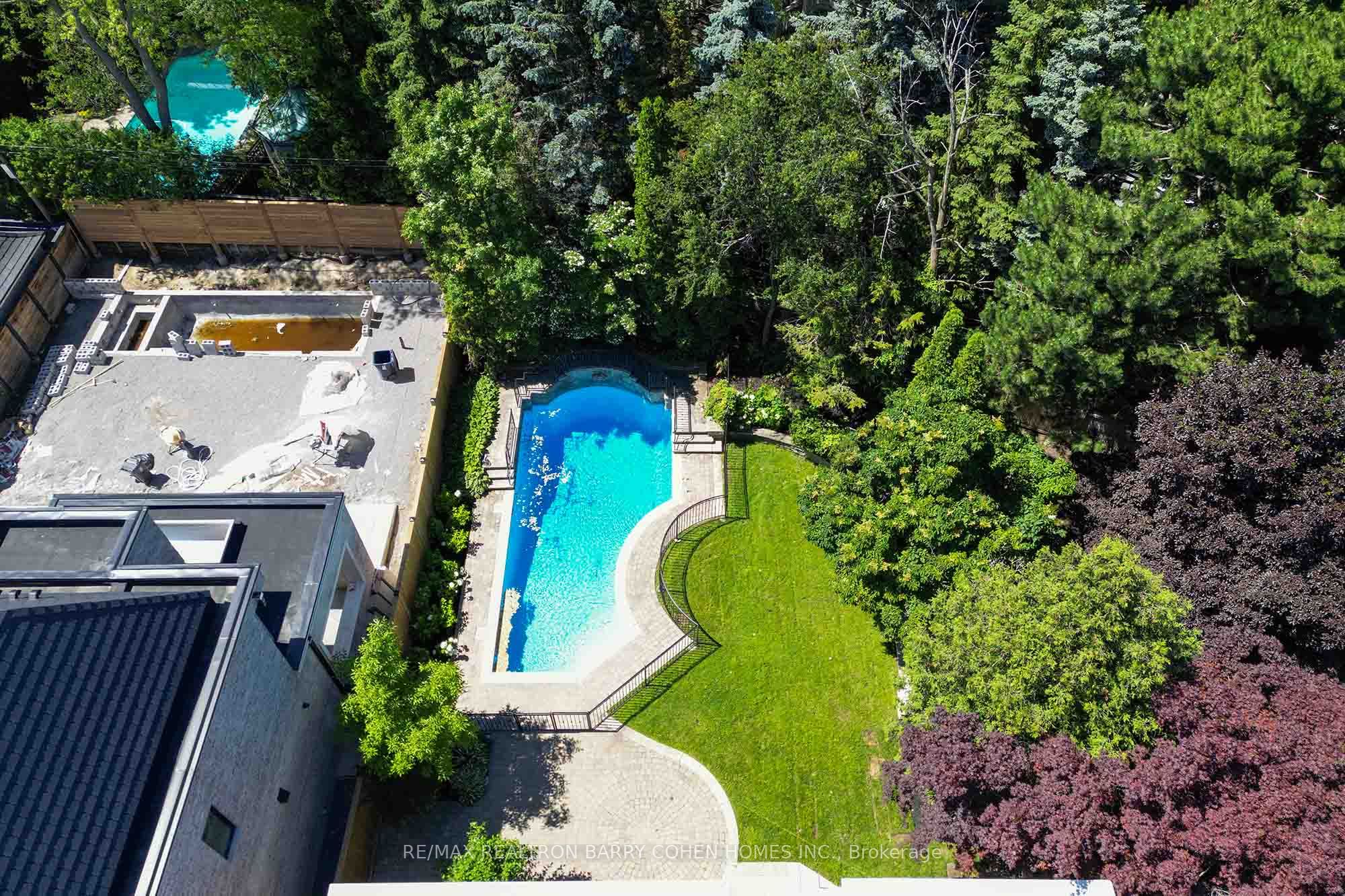 230 Dunvegan Road Property Photo 47
