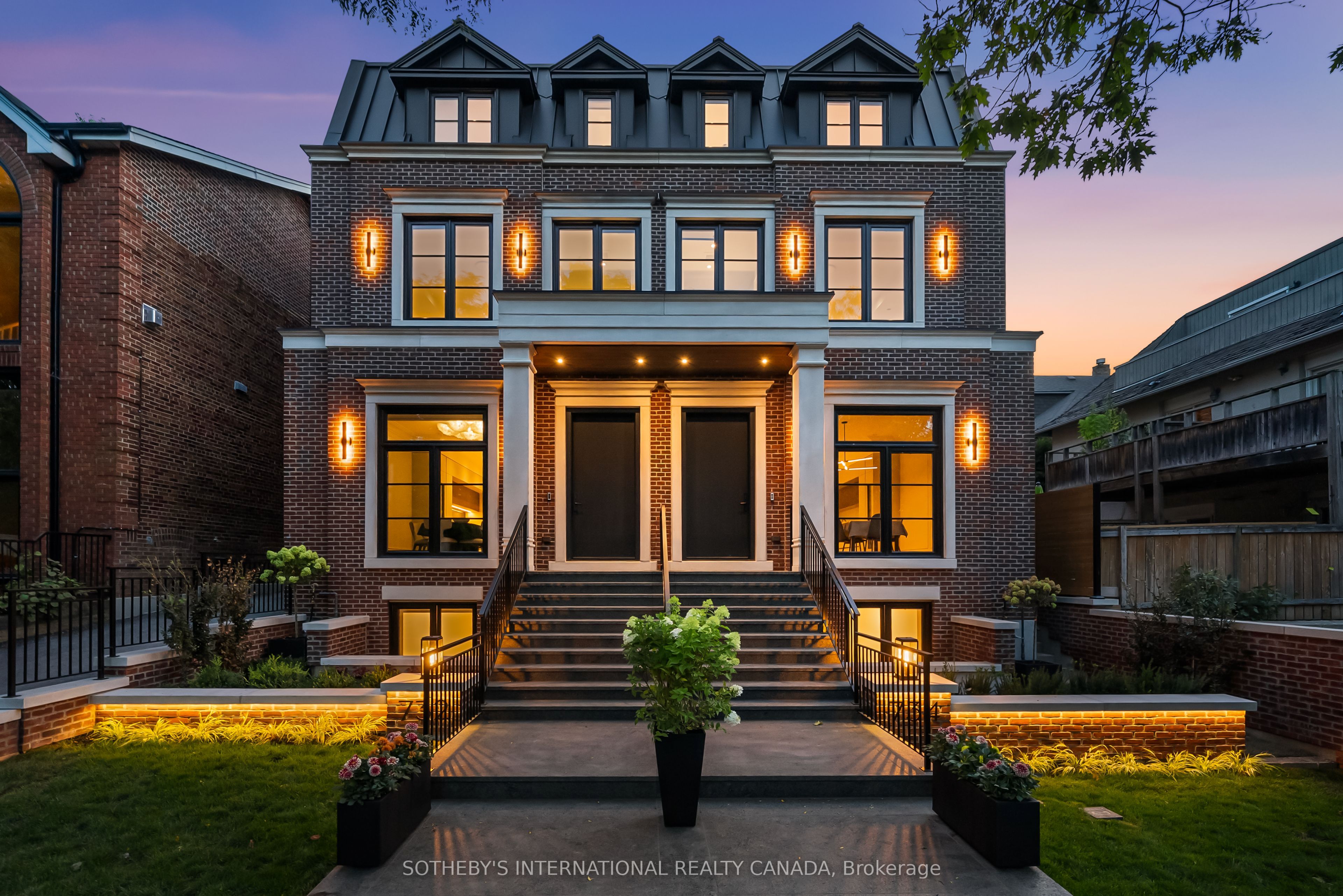 734 Avenue Road