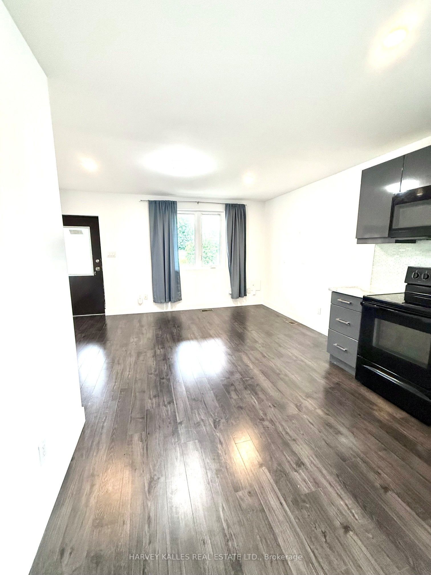 427 Vaughan Road Unit B Property Photo 5