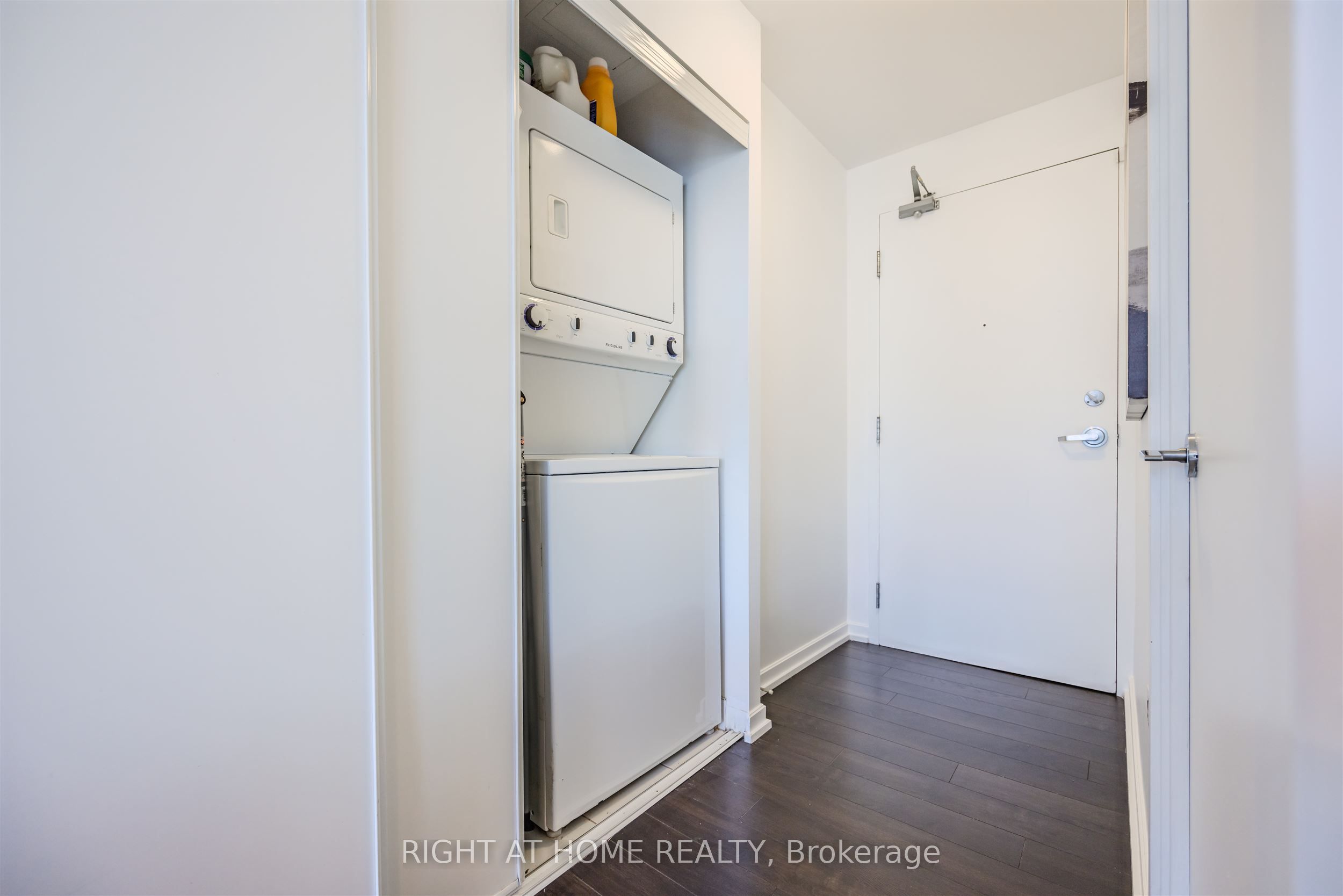 70 Forest Manor Road 206 Property Photo 27