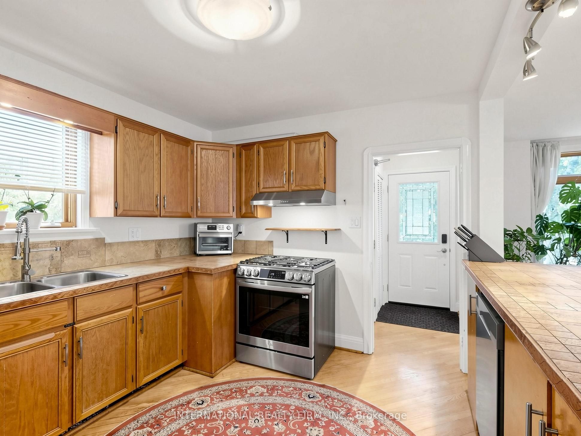 200 Burndale Avenue Property Photo 13