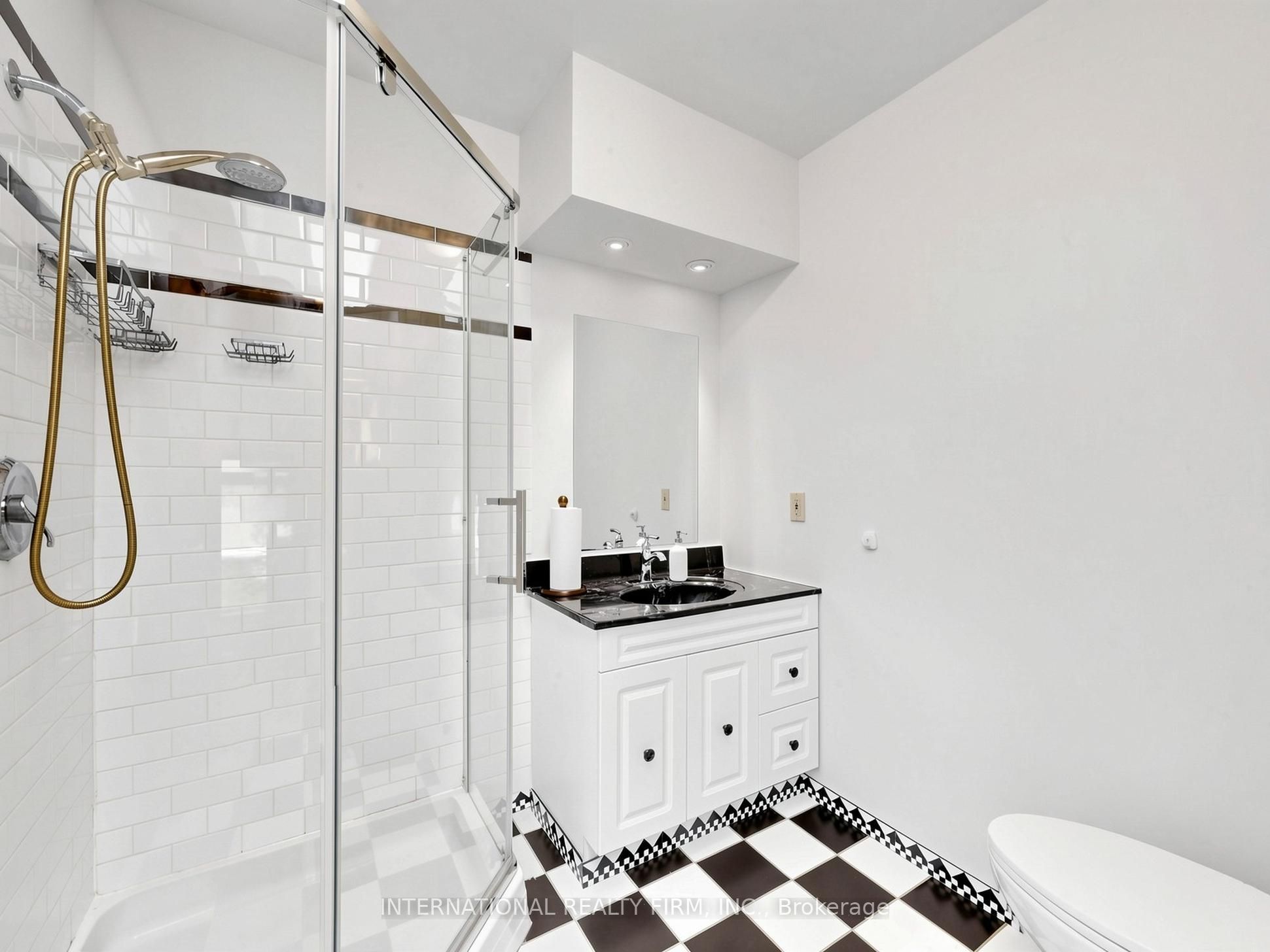 200 Burndale Avenue Property Photo 35