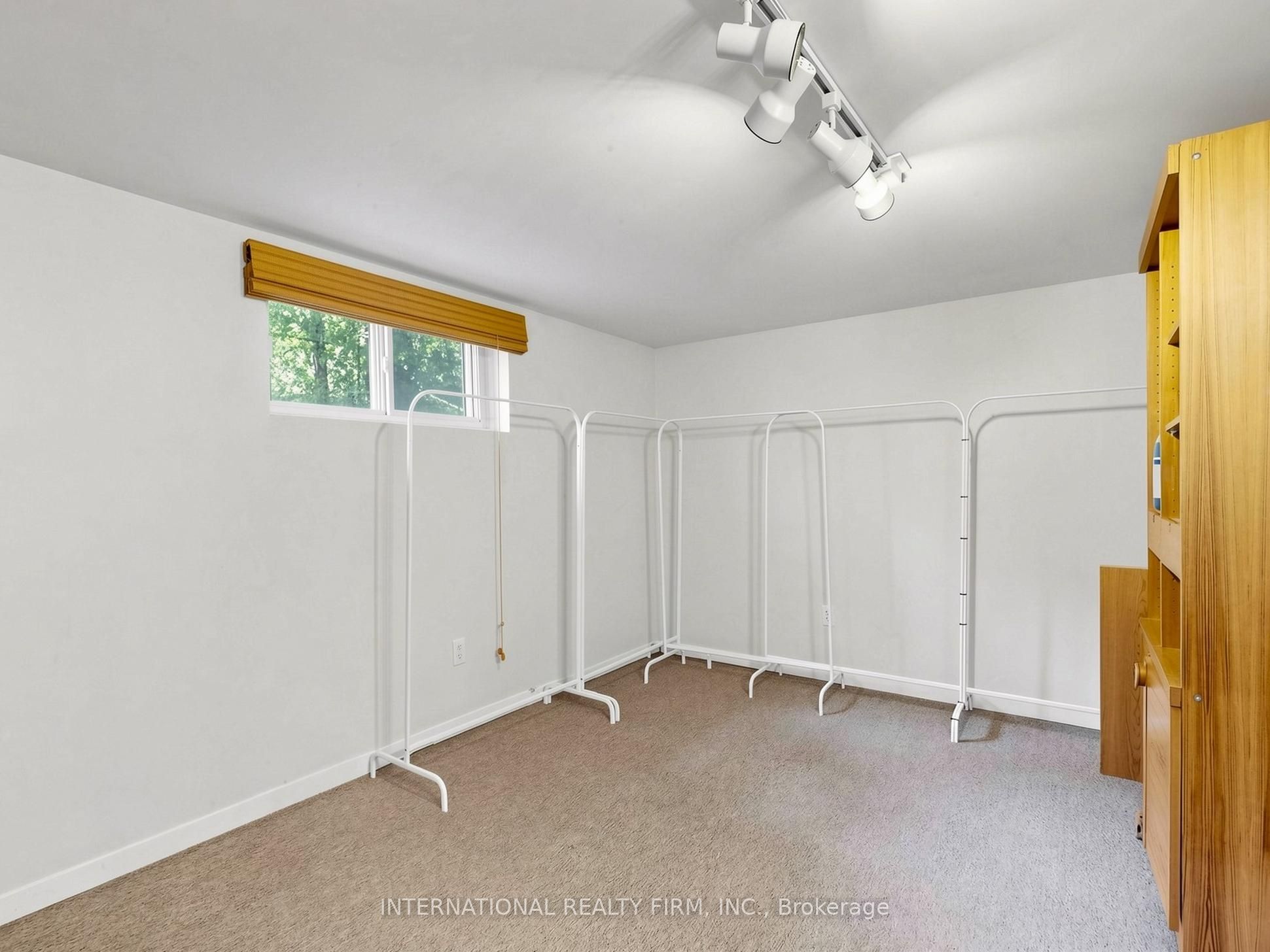 200 Burndale Avenue Property Photo 44