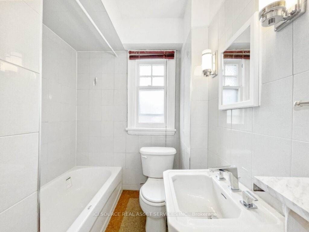 12 Kendal Avenue 5 Property Photo 16