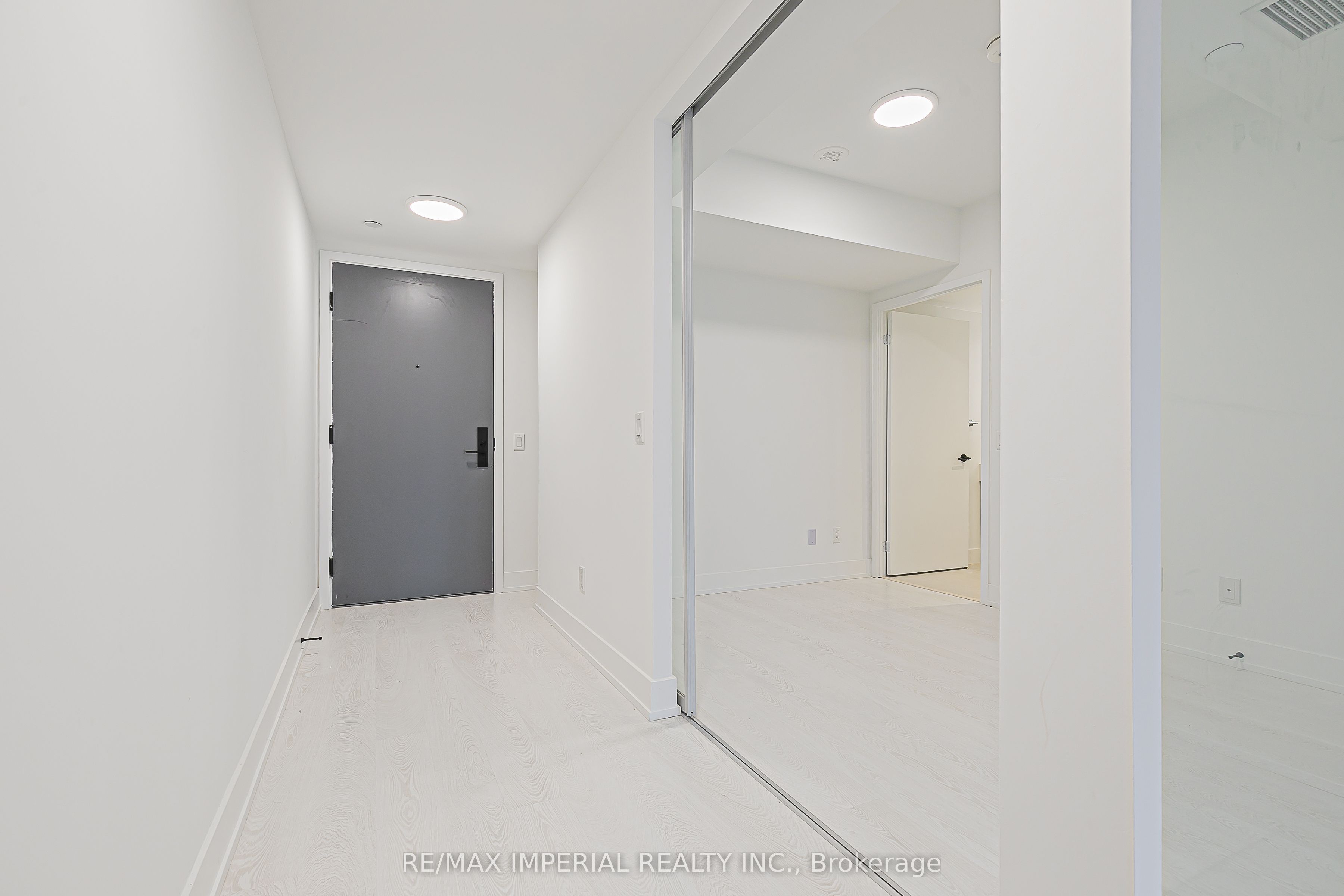 308 Jarvis Street 305 Property Photo 9