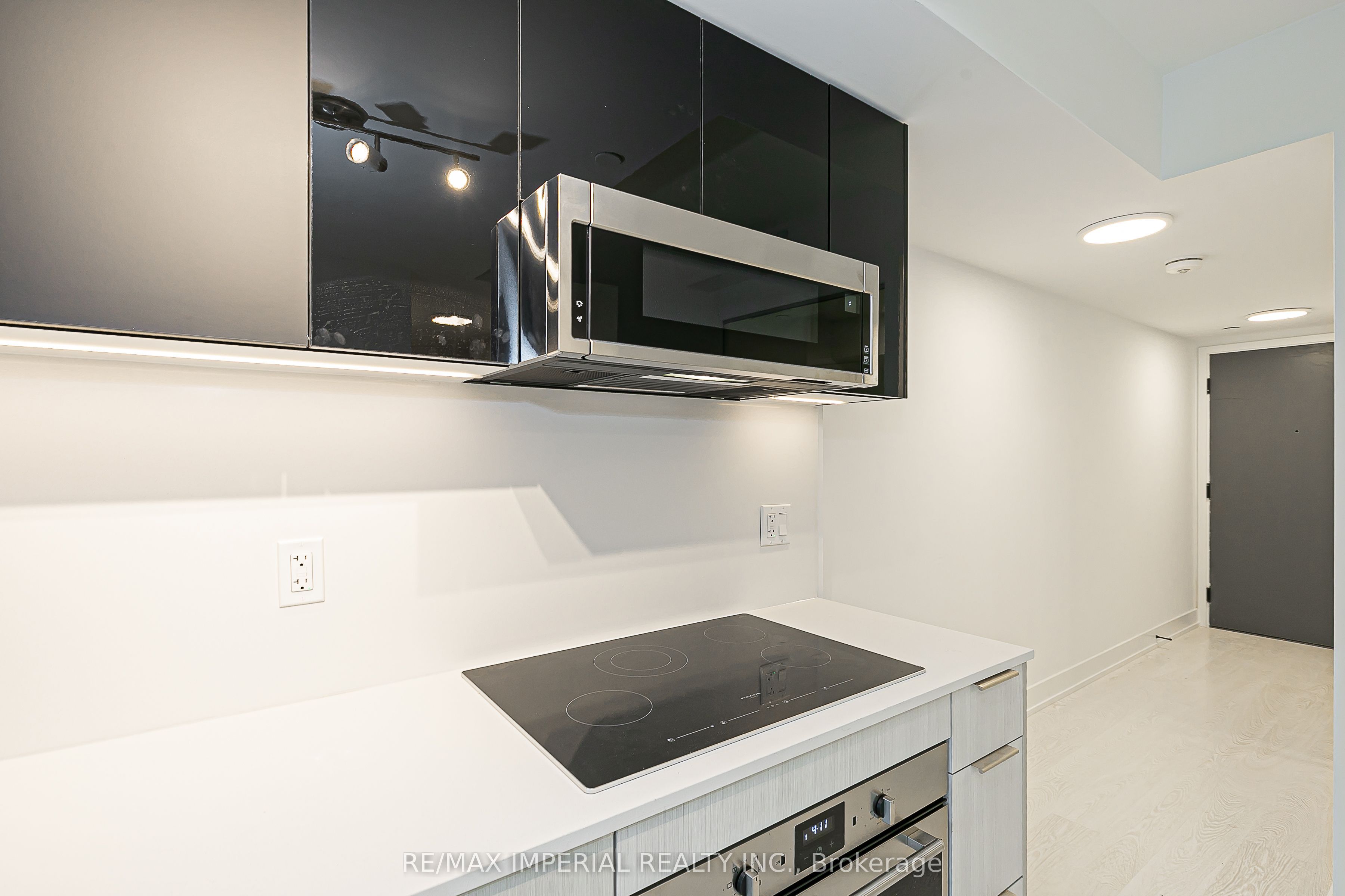 308 Jarvis Street 305 Property Photo 13