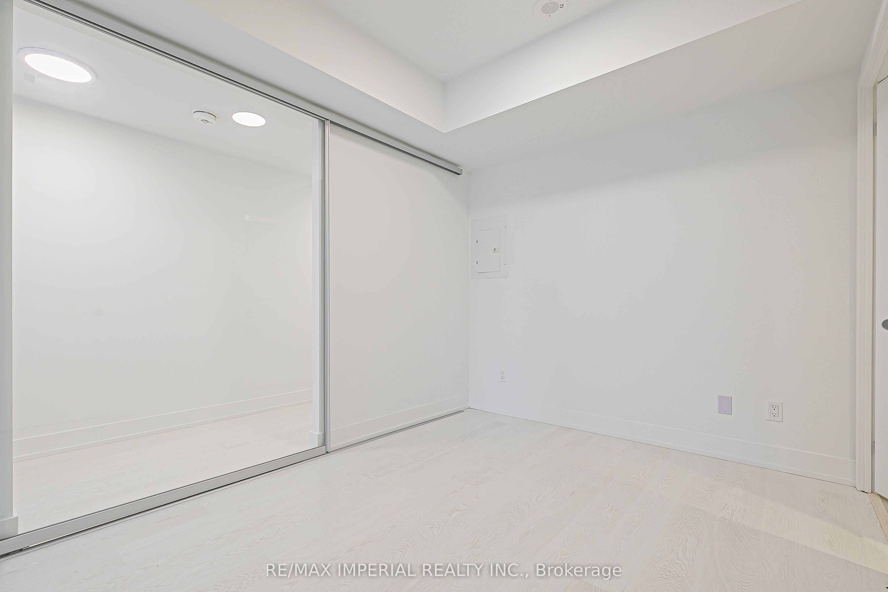 308 Jarvis Street 305 Property Photo 19