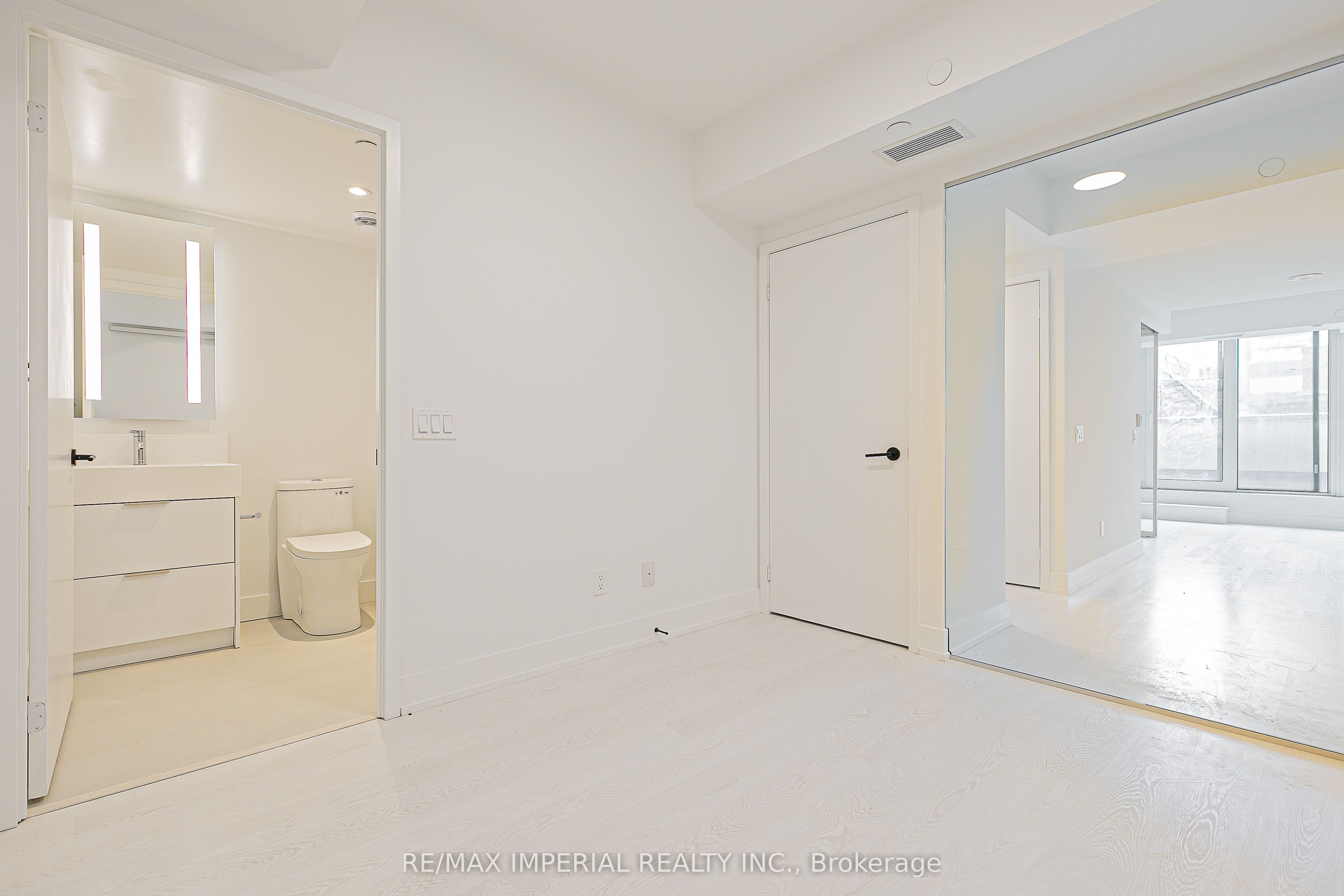 308 Jarvis Street 305 Property Photo 20