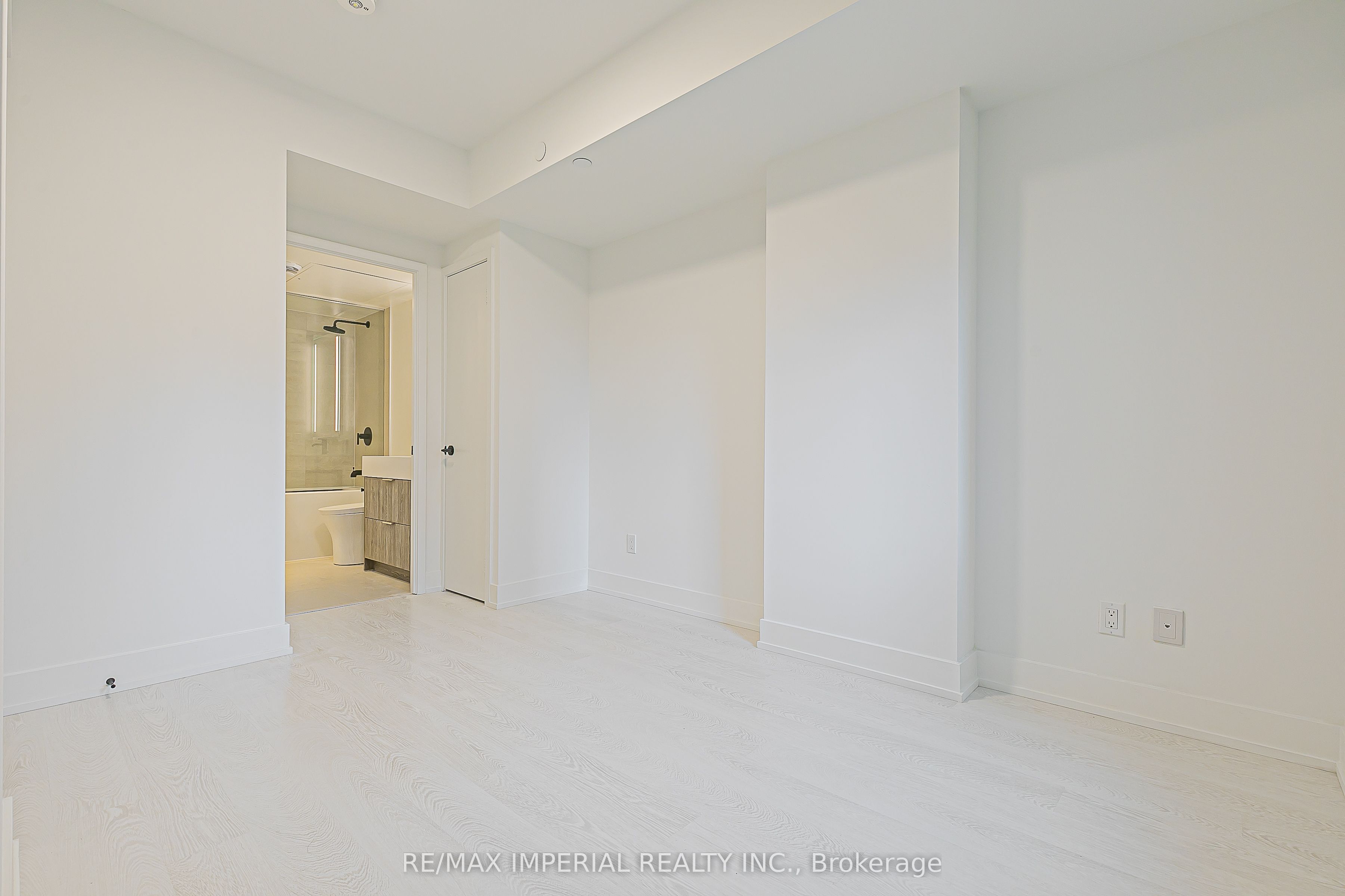 308 Jarvis Street 305 Property Photo 33