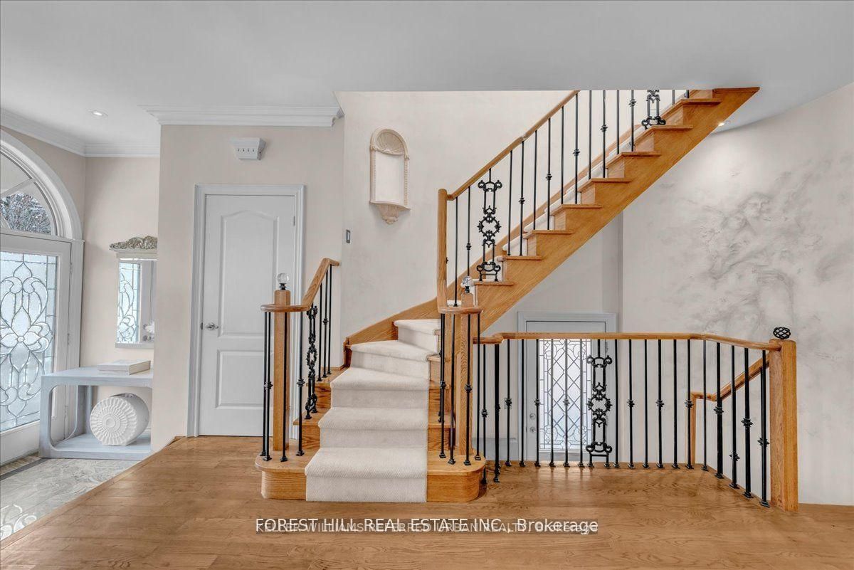 313 Broadway Avenue Property Photo 3