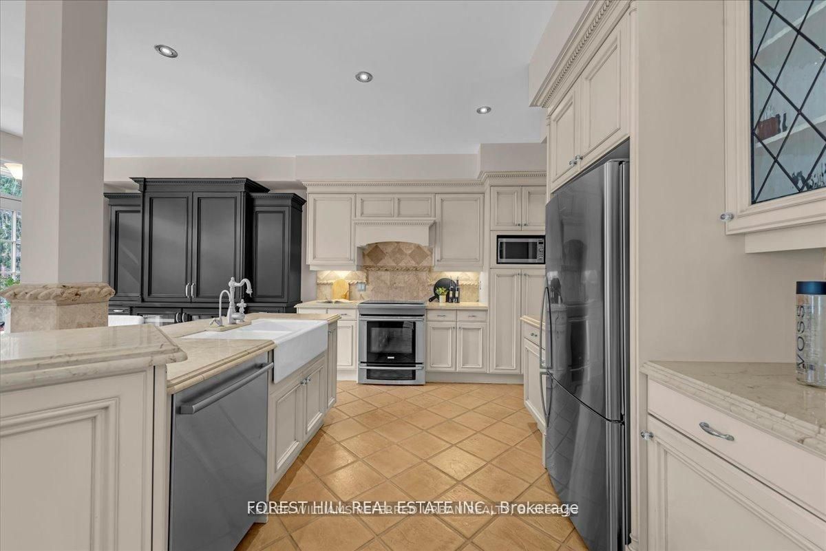 313 Broadway Avenue Property Photo 12