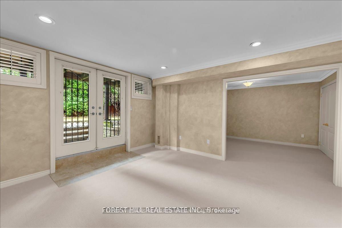 313 Broadway Avenue Property Photo 38