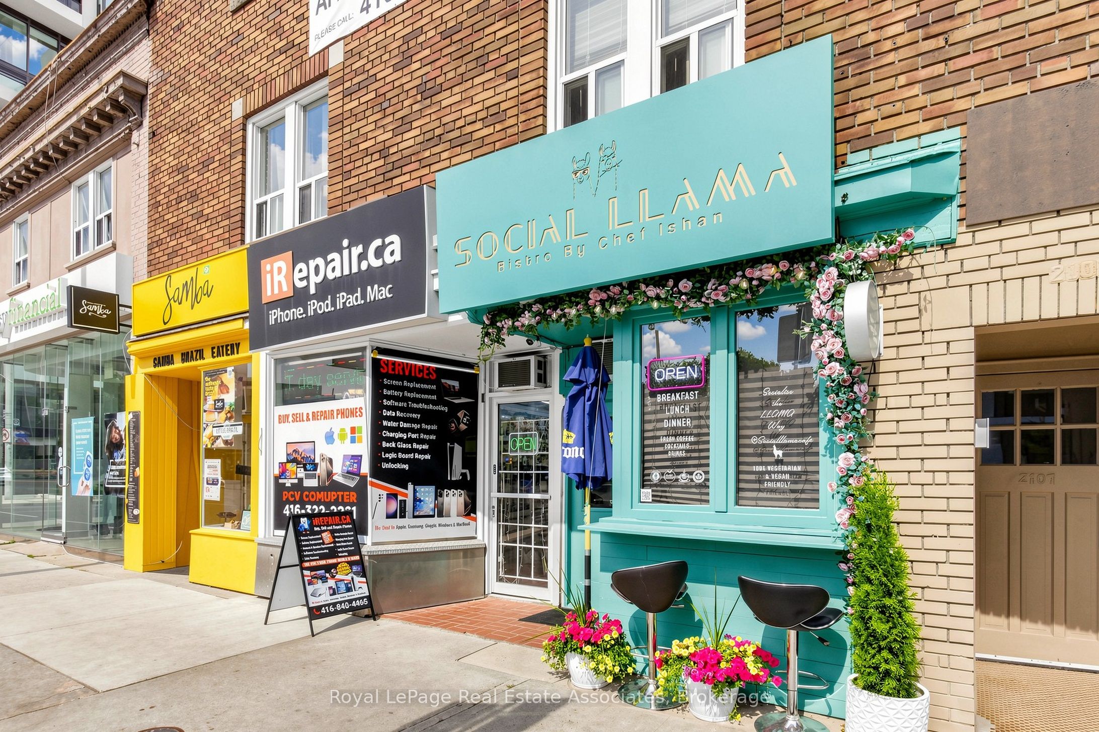 2107 Yonge Street Property Photo 3