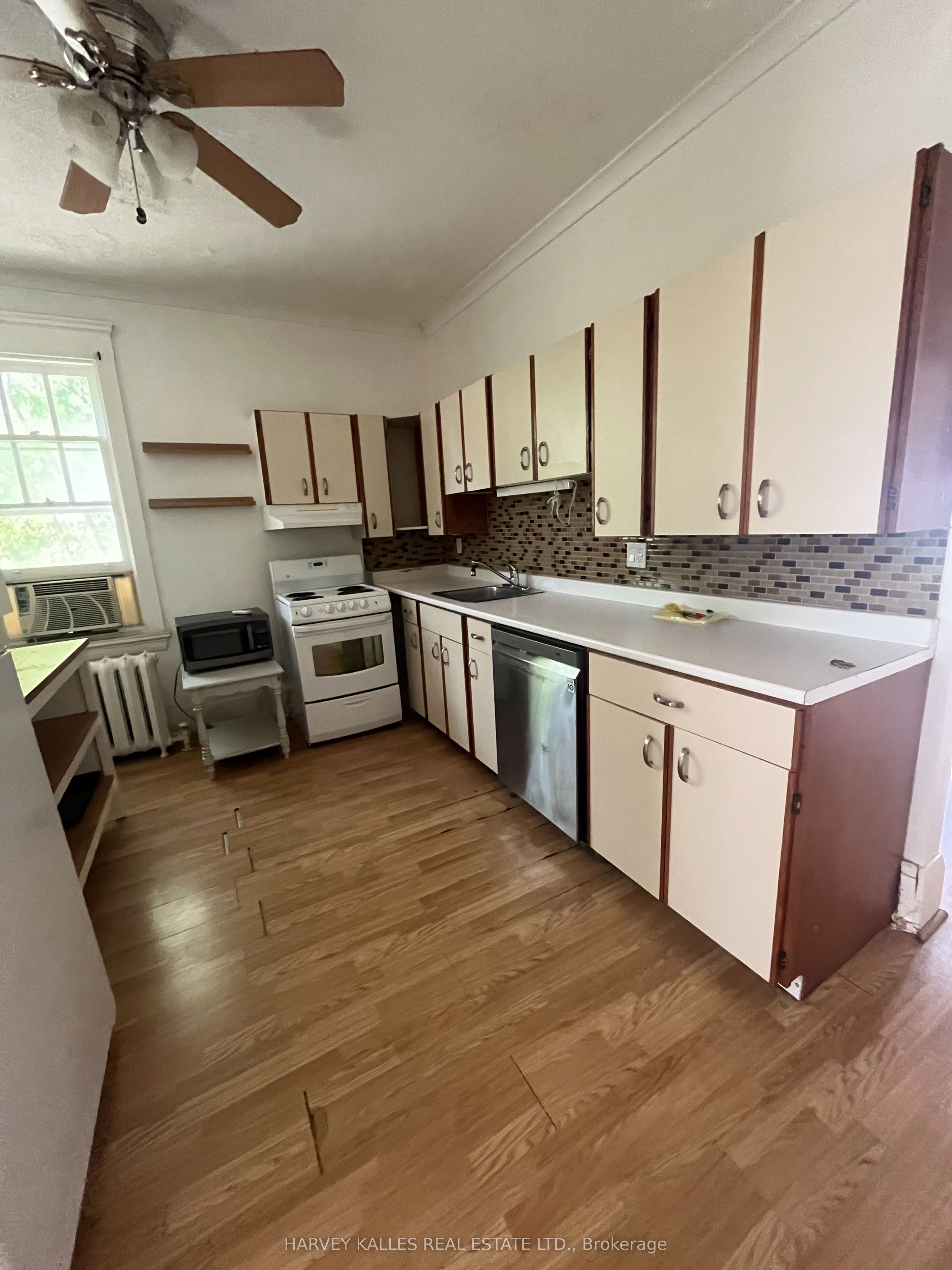 440 Avenue Road 2 Property Photo 4