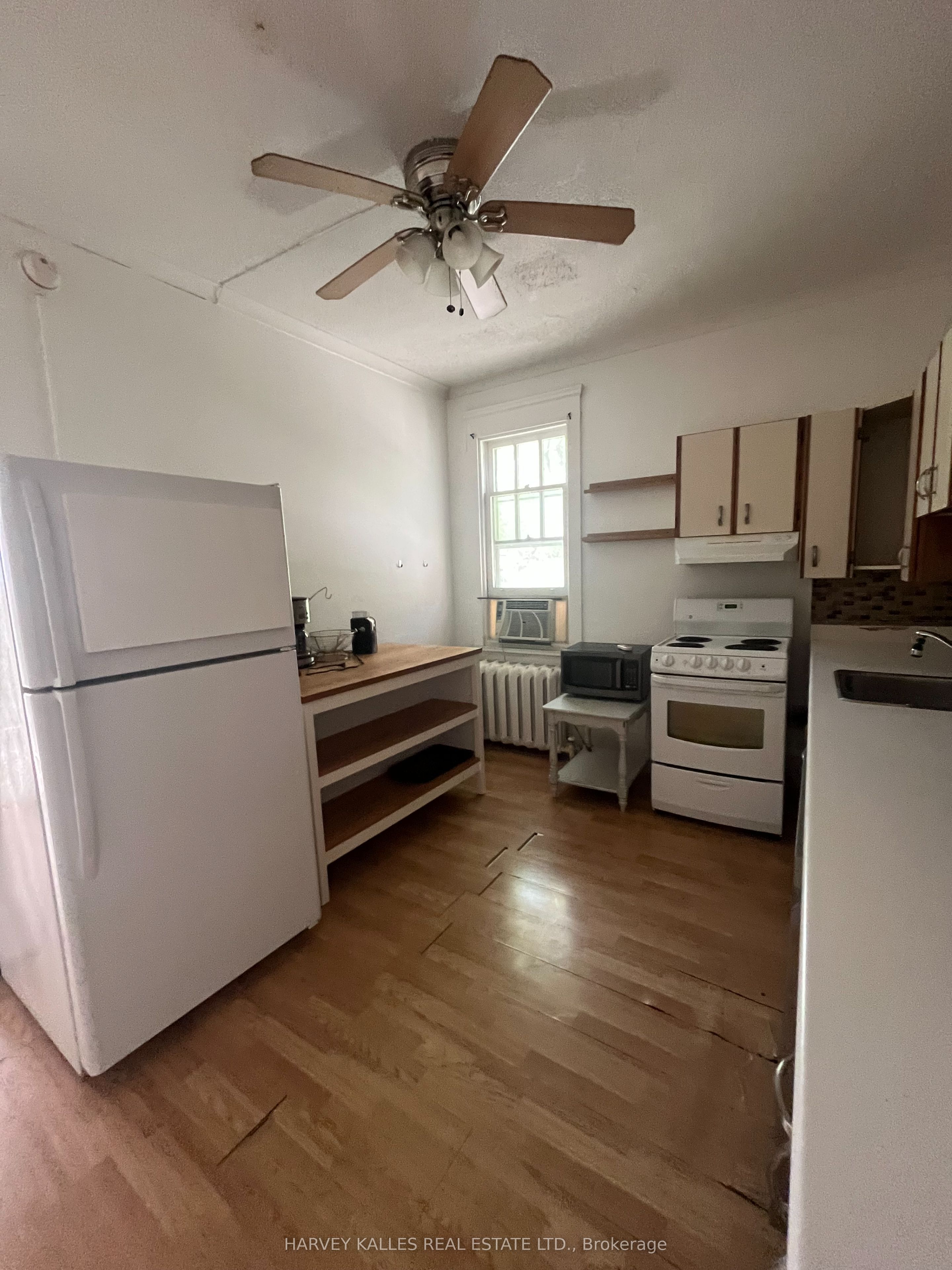440 Avenue Road 2 Property Photo 5