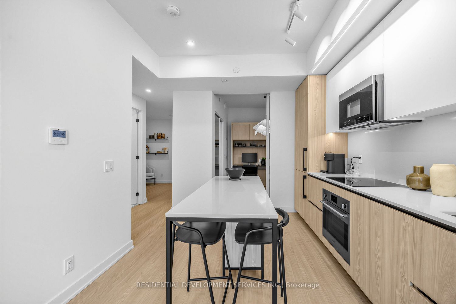 699 Sheppard Avenue E 226 Property Photo 11