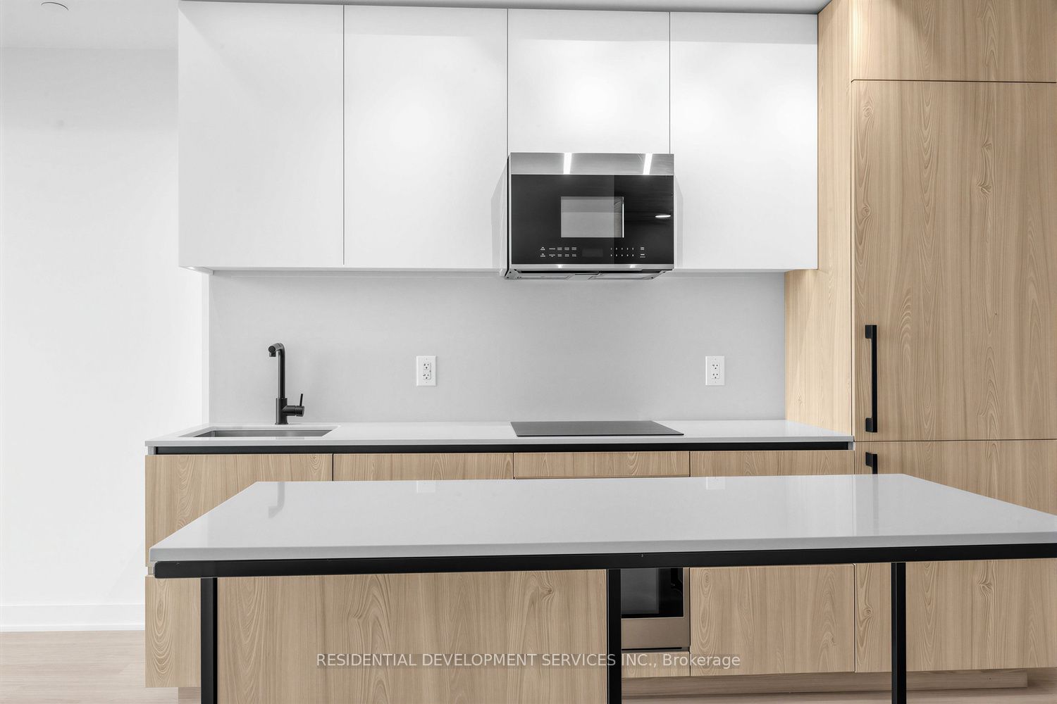 699 Sheppard Avenue E 505 Property Photo 7