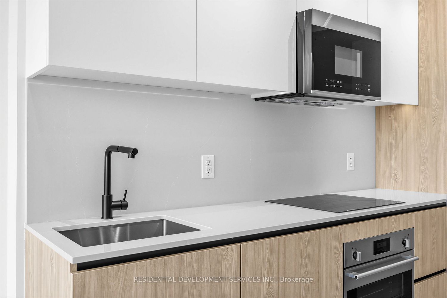 699 Sheppard Avenue E 505 Property Photo 8