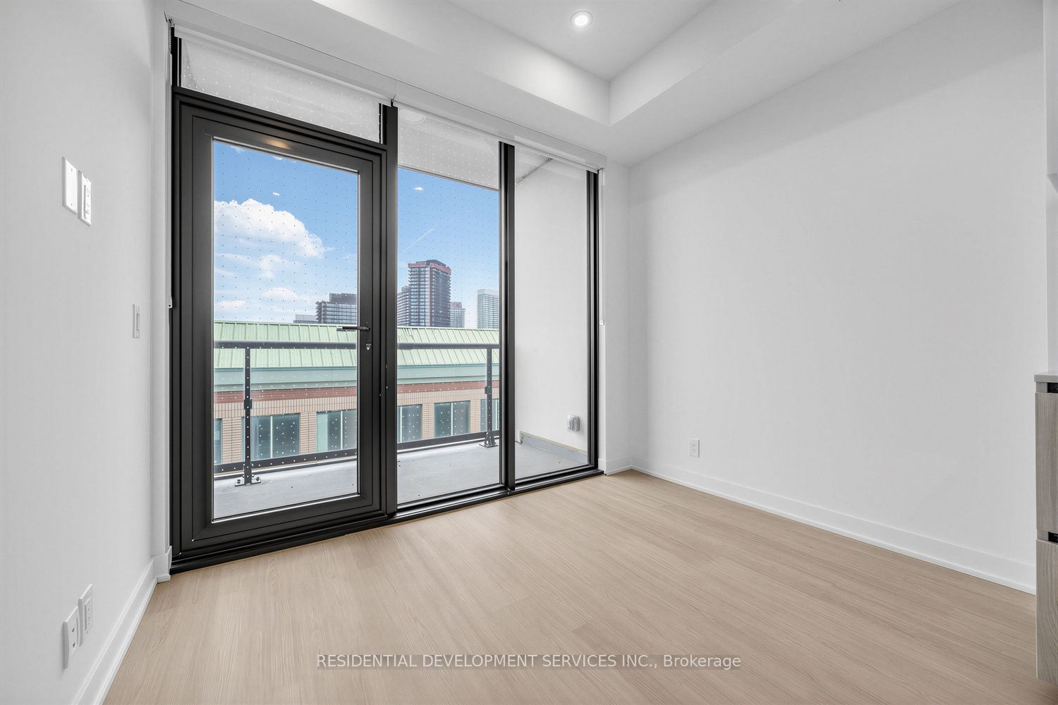 699 Sheppard Avenue E 505 Property Photo 14