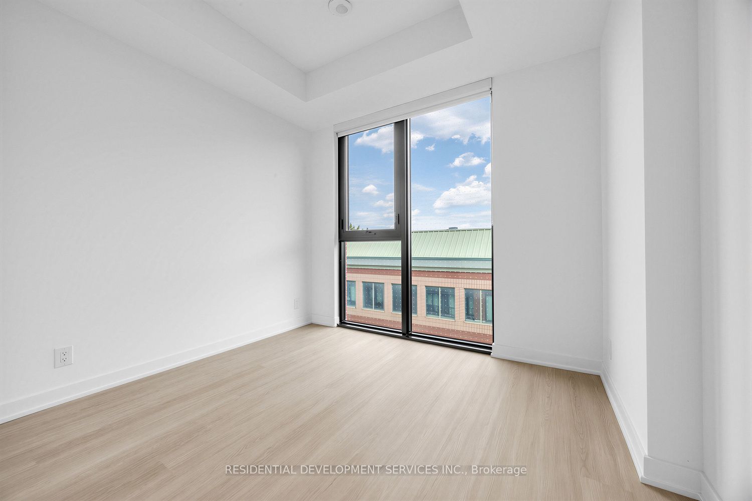 699 Sheppard Avenue E 505 Property Photo 16
