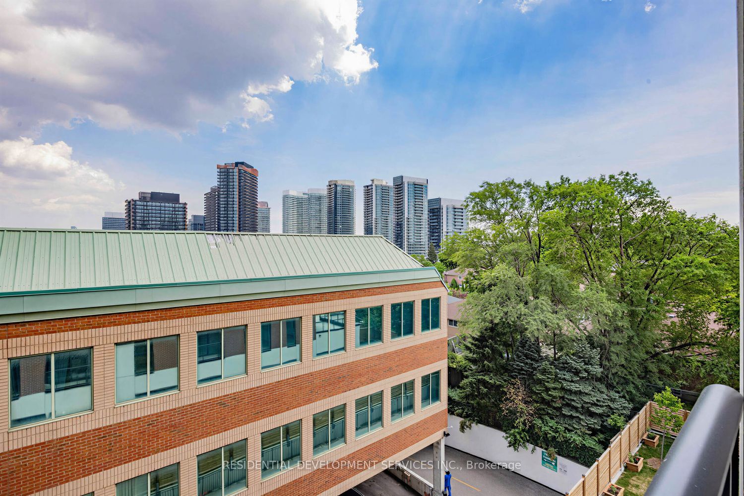 699 Sheppard Avenue E 505 Property Photo 25