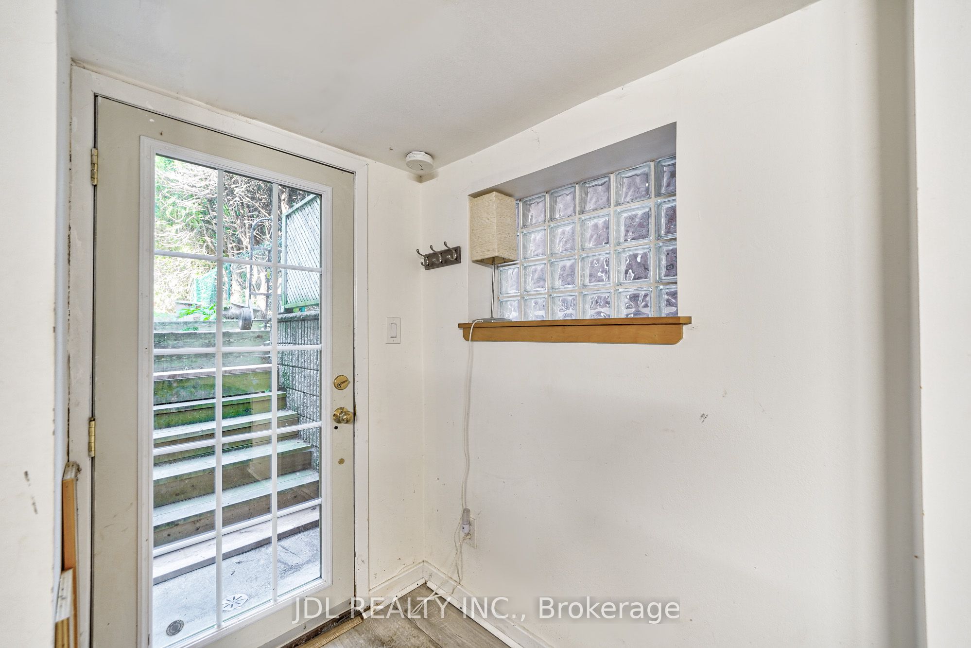 150 Banff Road Bsmt Property Photo 10